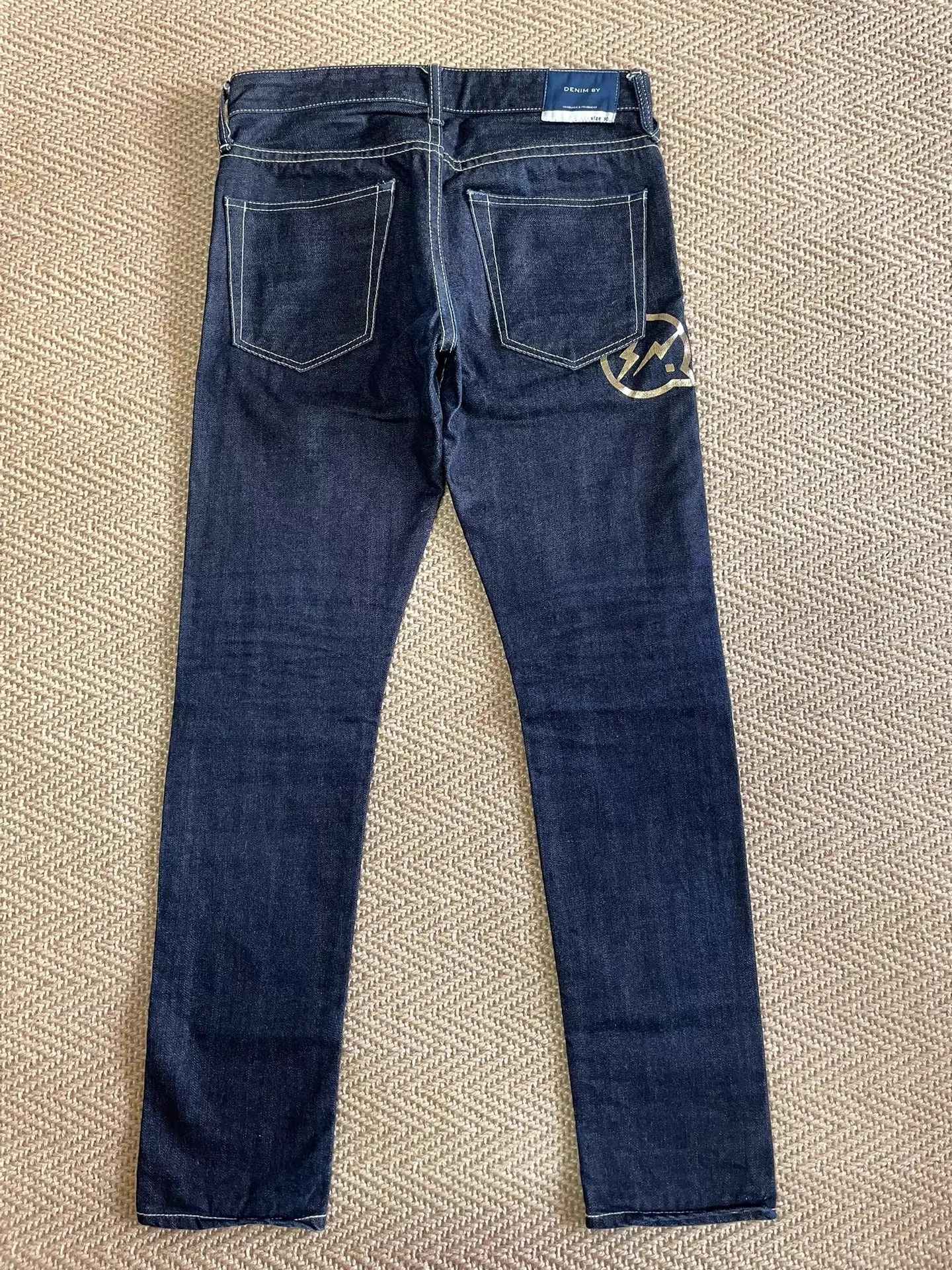 Vanquish VANQUISH x FRAGMENT Golden Lightning Raw Denim W30 Size US 30 / EU 46 - 1 Thumbnail