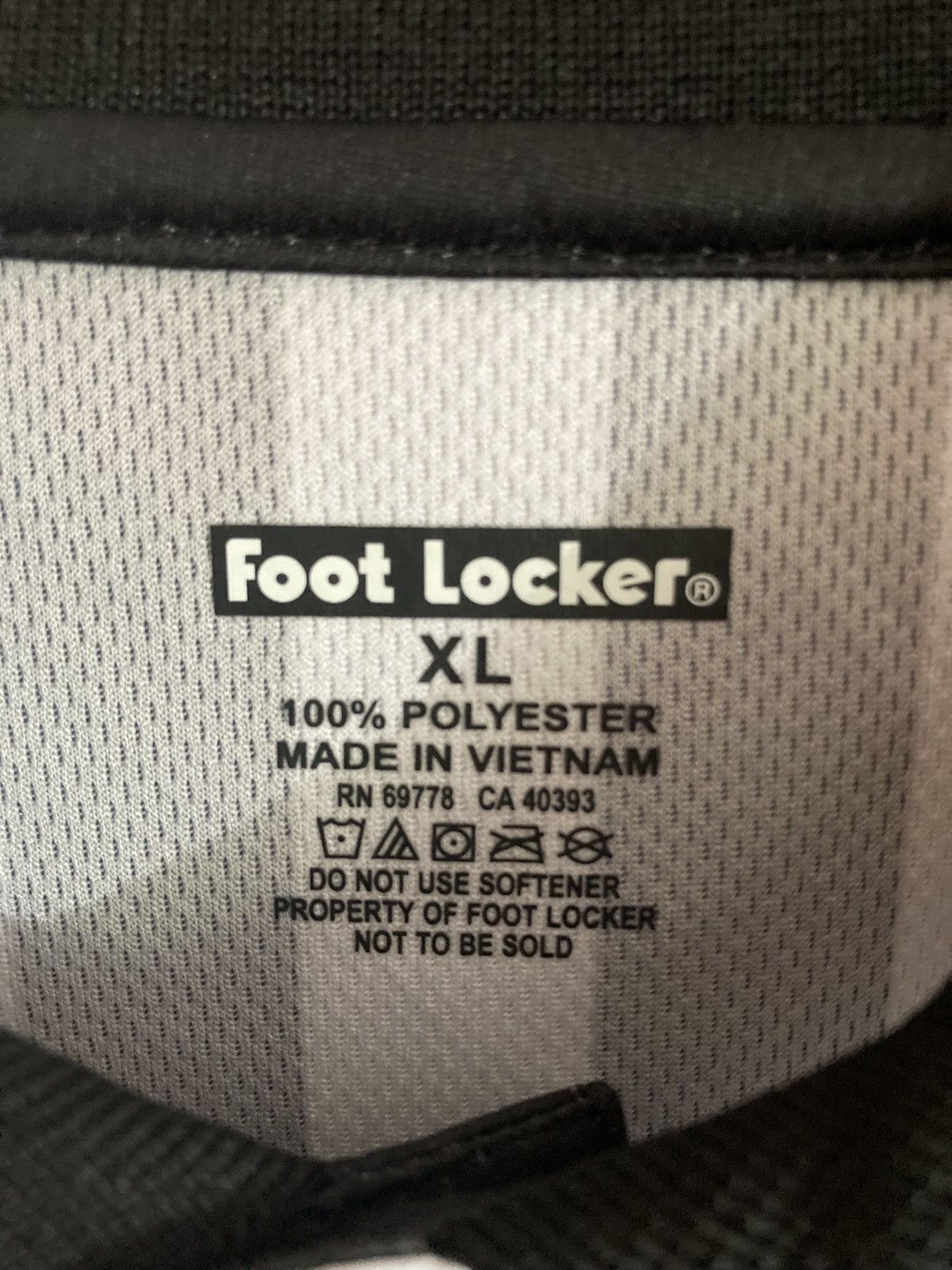 Foot Locker Footlocker Employee Referee Uniform Size US XL / EU 56 / 4 - 4 Thumbnail