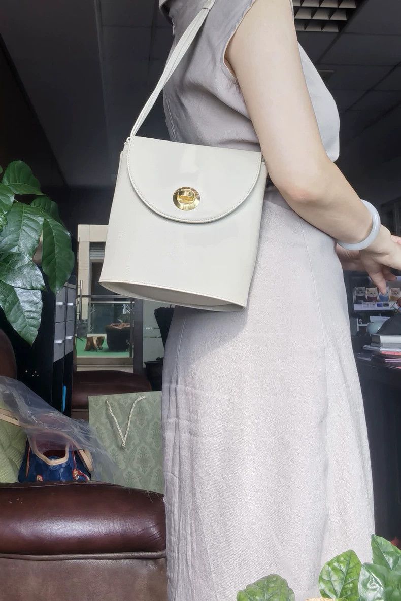 Givenchy Givenchy Beige Small Bag with Shiny Metal Buckle Size ONE SIZE - 5 Thumbnail