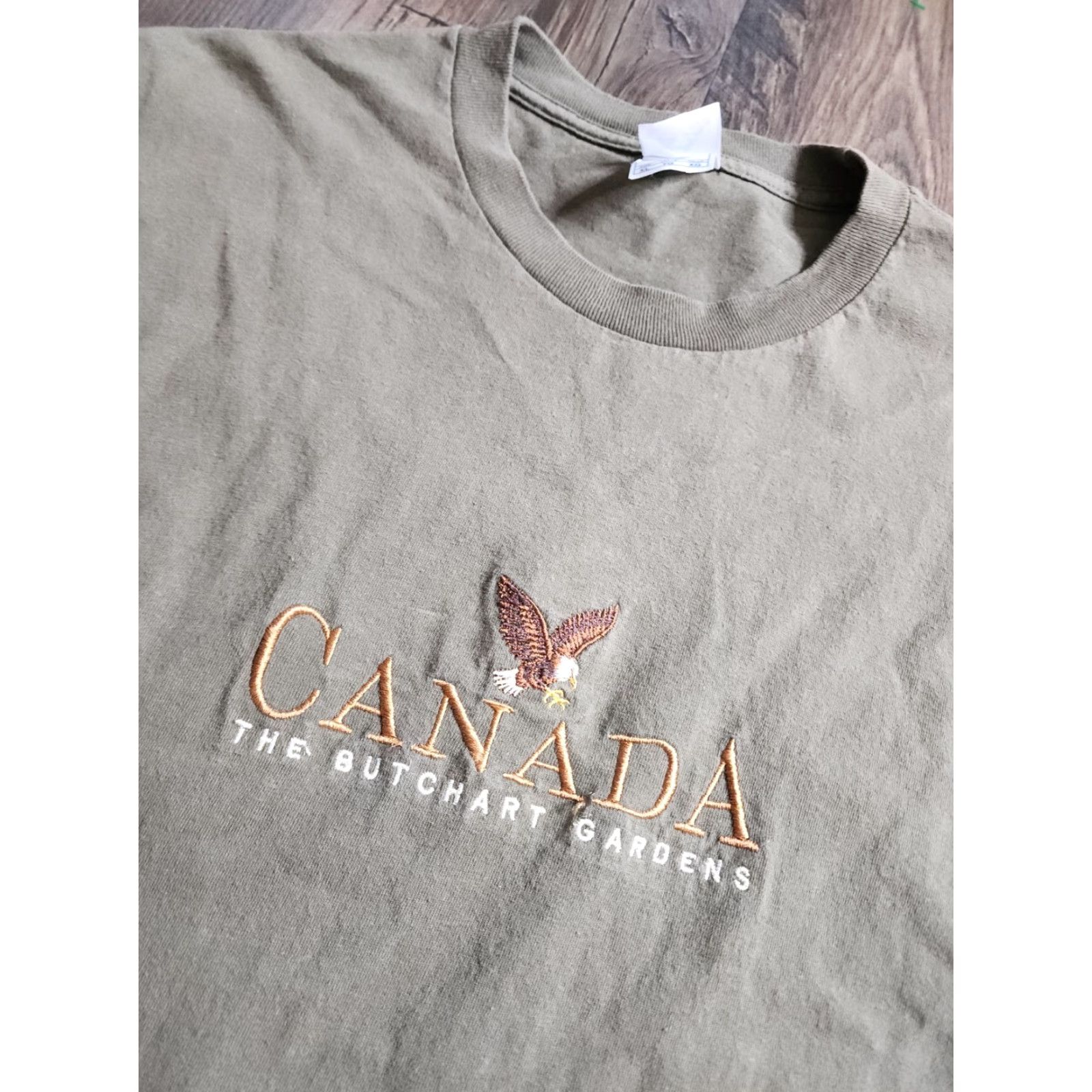 Vintage VINTAGE Alstyle Apparel & Activewear Canada Butchart Gardens Embroidered Travel Souvenir T Shirt Mens XL Green 90s Outdoor Travel Souvenir Shirt Size US XL / EU 56 / 4 - 2 Thumbnail