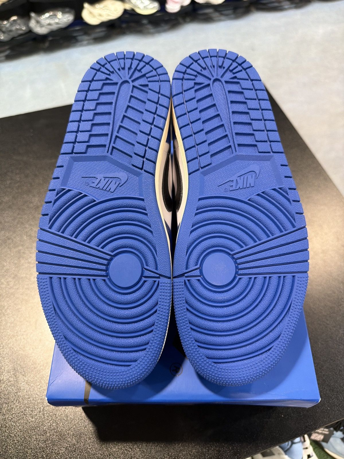 Jordan Brand Jordan 1 Low royal Toe Size-9 Brand New OG All QuickShip Size US 9 / EU 42 - 9 Thumbnail