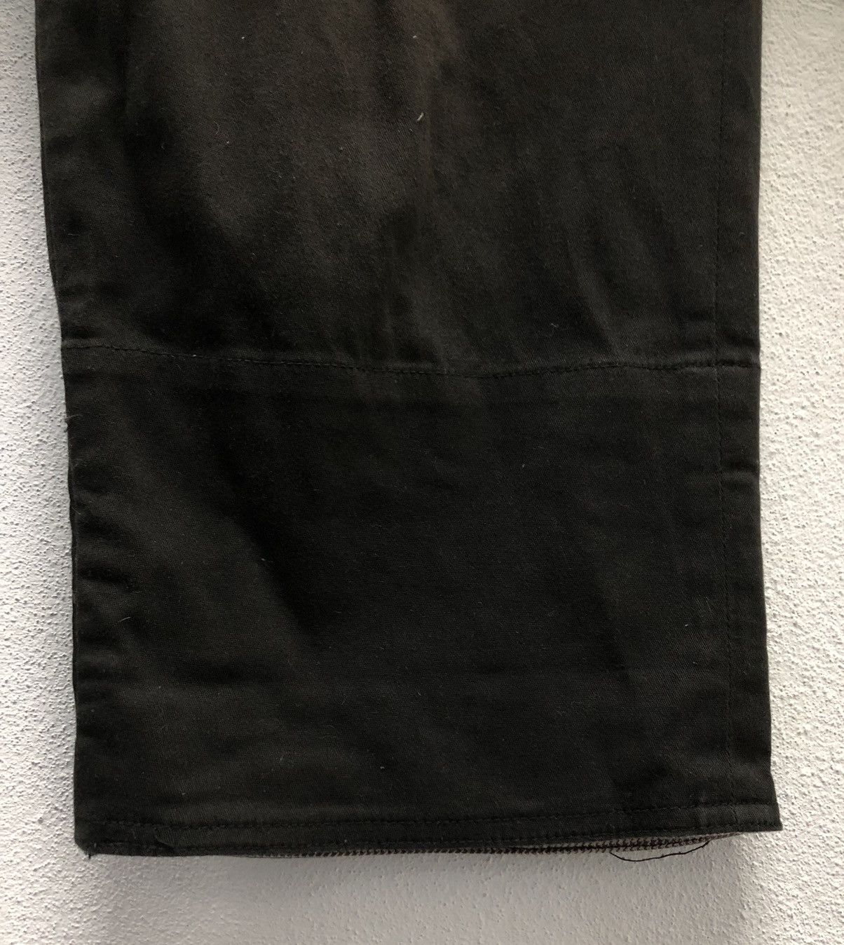 Vintage Bee Bell Black Cropped Pants with Contrast Pockets – Size 3 Size US 33 - 14 Thumbnail