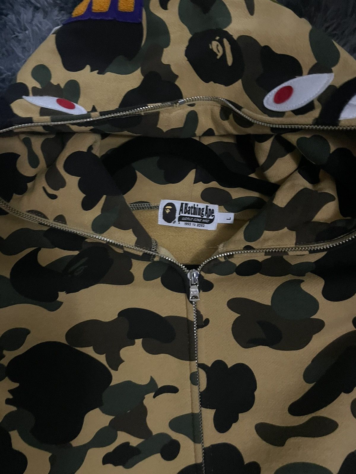 Bape 1st Camo Shark Full Zip Hoodie Size US L / EU 52-54 / 3 - 5 Thumbnail