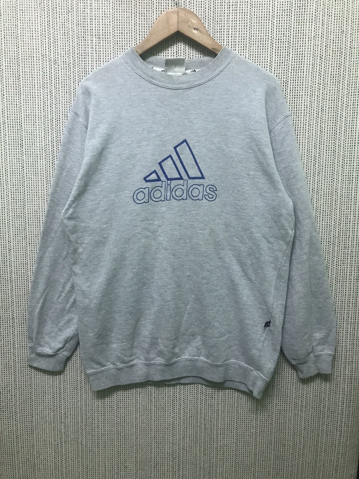 Adidas ‼️‼️ adidas big logo sweatshirt japanese Size US L / EU 52-54 / 3 - 1 Thumbnail