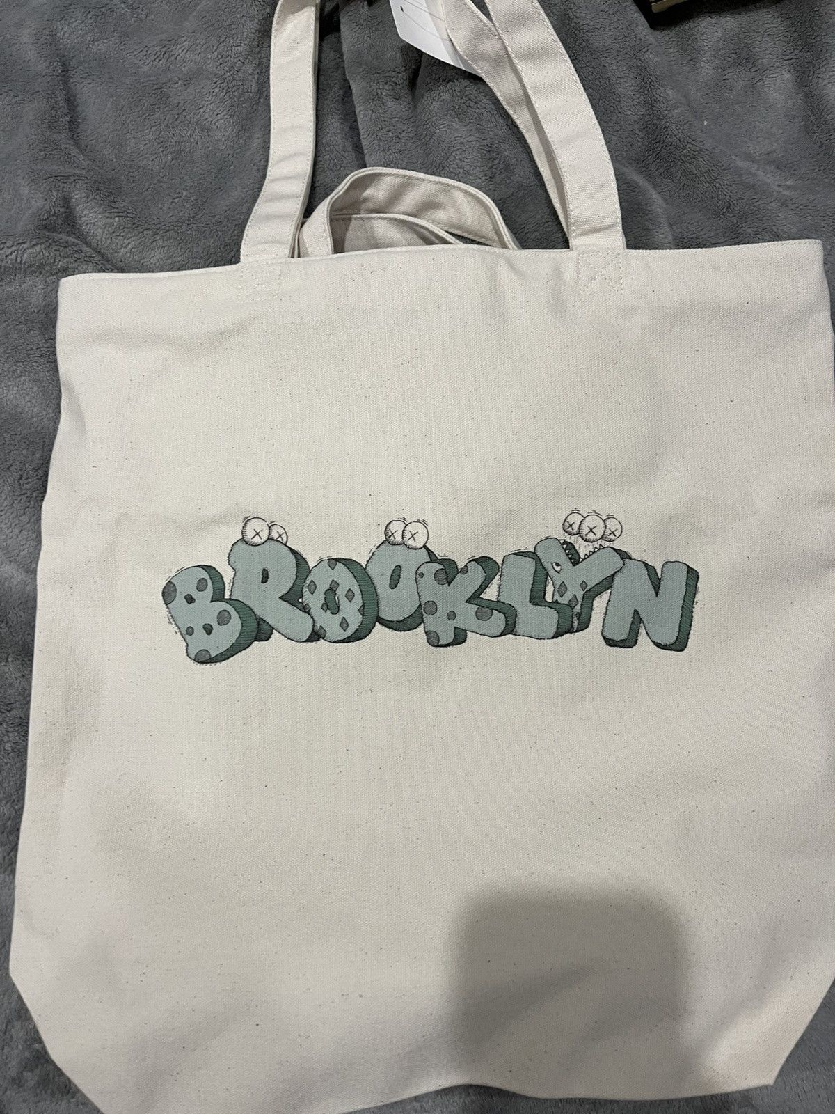 Kaws × Uniqlo Kaws Uniqlo Brooklyn Store Opening Tote Large Bag Size ONE SIZE - 1 Preview