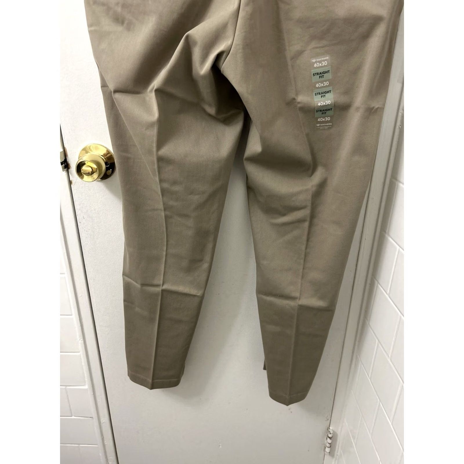 Dockers DOCKERS Easy Khaki Pants Mens 40x30 Tan Straight Fit Stretch Performance NWT Size US 40 / EU 56 - 3 Thumbnail