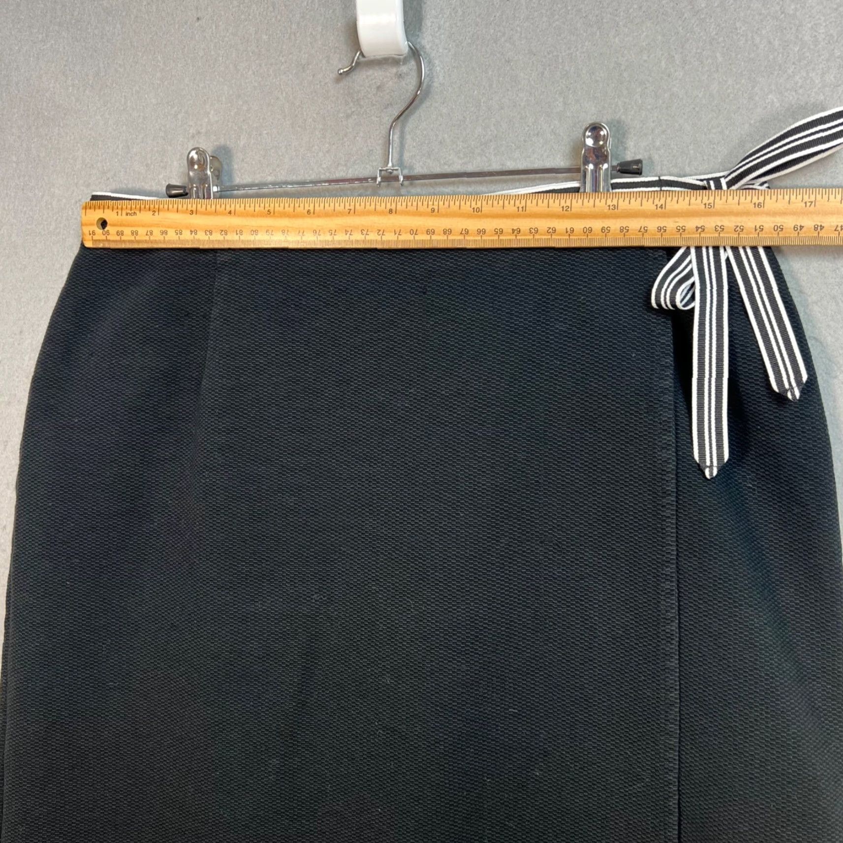 Pendleton Pendleton Black Pencil Skirt Women’s Size 14 with Striped Waistband & Bow Size 36" / US 14 / IT 50 - 5 Thumbnail