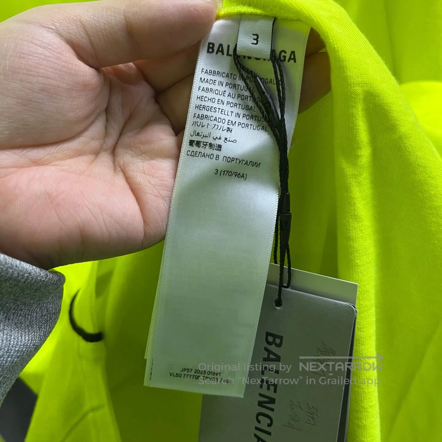 Balenciaga Balenciaga Fluorescent yellow logo-print round-neck casual Size US S / EU 44-46 / 1 - 6 Thumbnail