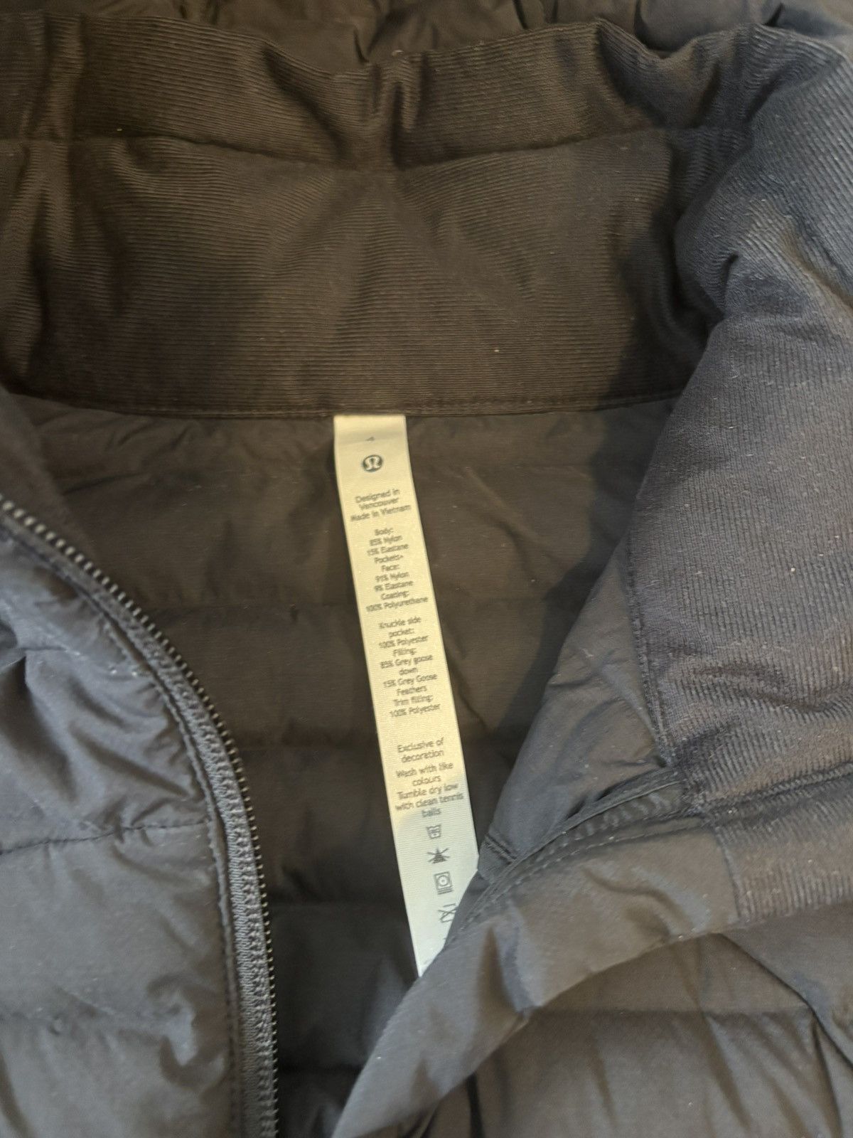 Lululemon Lululemon pack it down size 4 Size S / US 4 / IT 40 - 2 Thumbnail