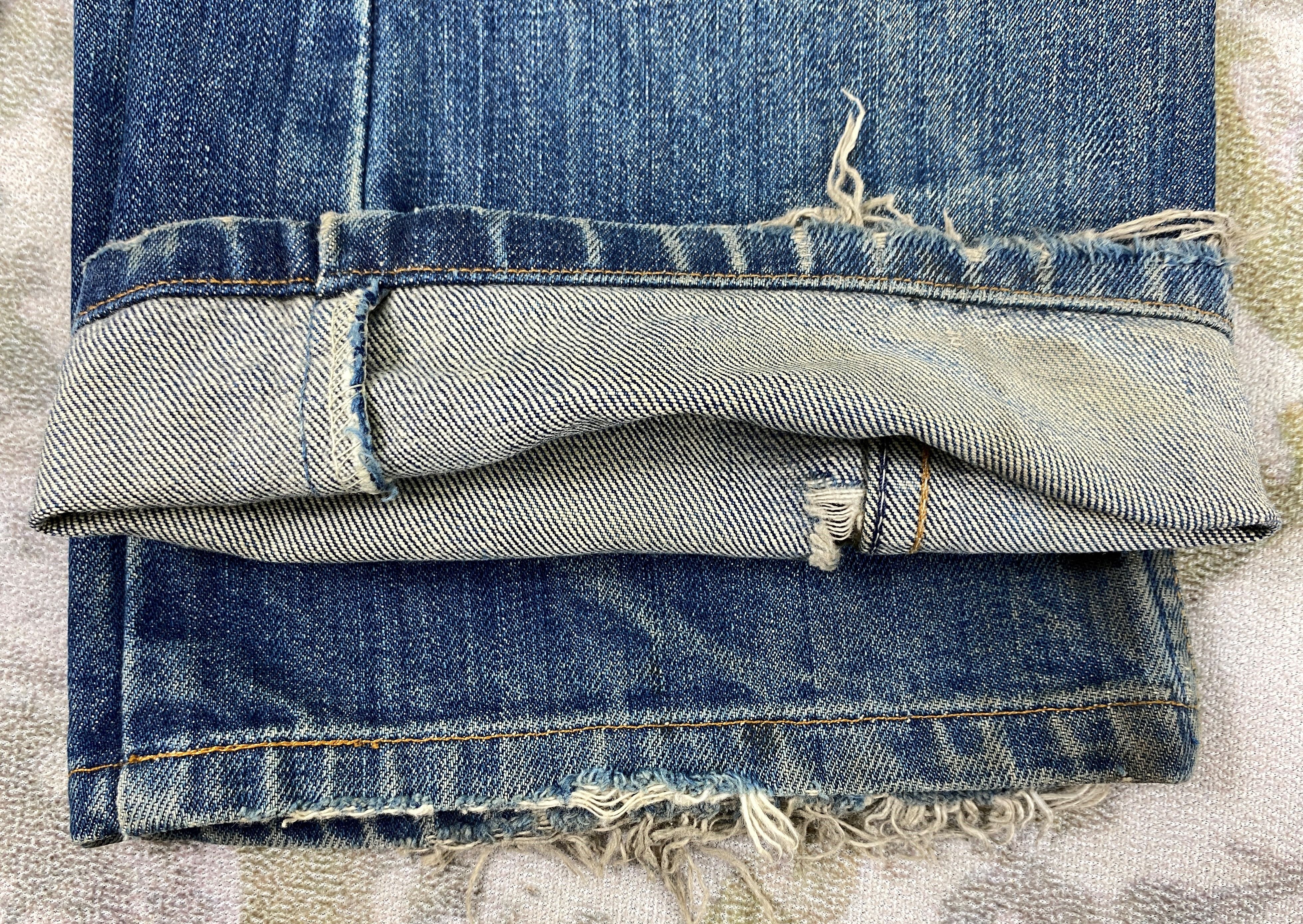 Levi's Distressed Blue Vintage Levi's 553 Flared Denim -SJ191 Size US 27 - 13 Thumbnail