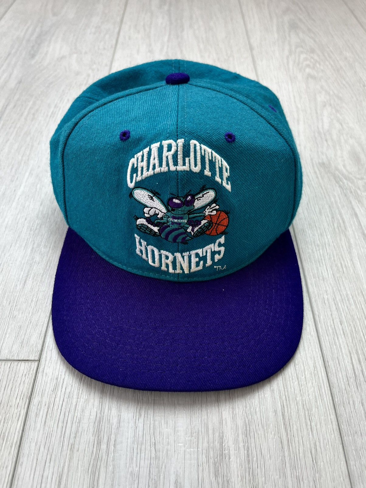 NBA × Vintage Vintage Charlotte Hornets Cap NBA 90s Rare Sportwear Hype Size ONE SIZE - 1 Thumbnail