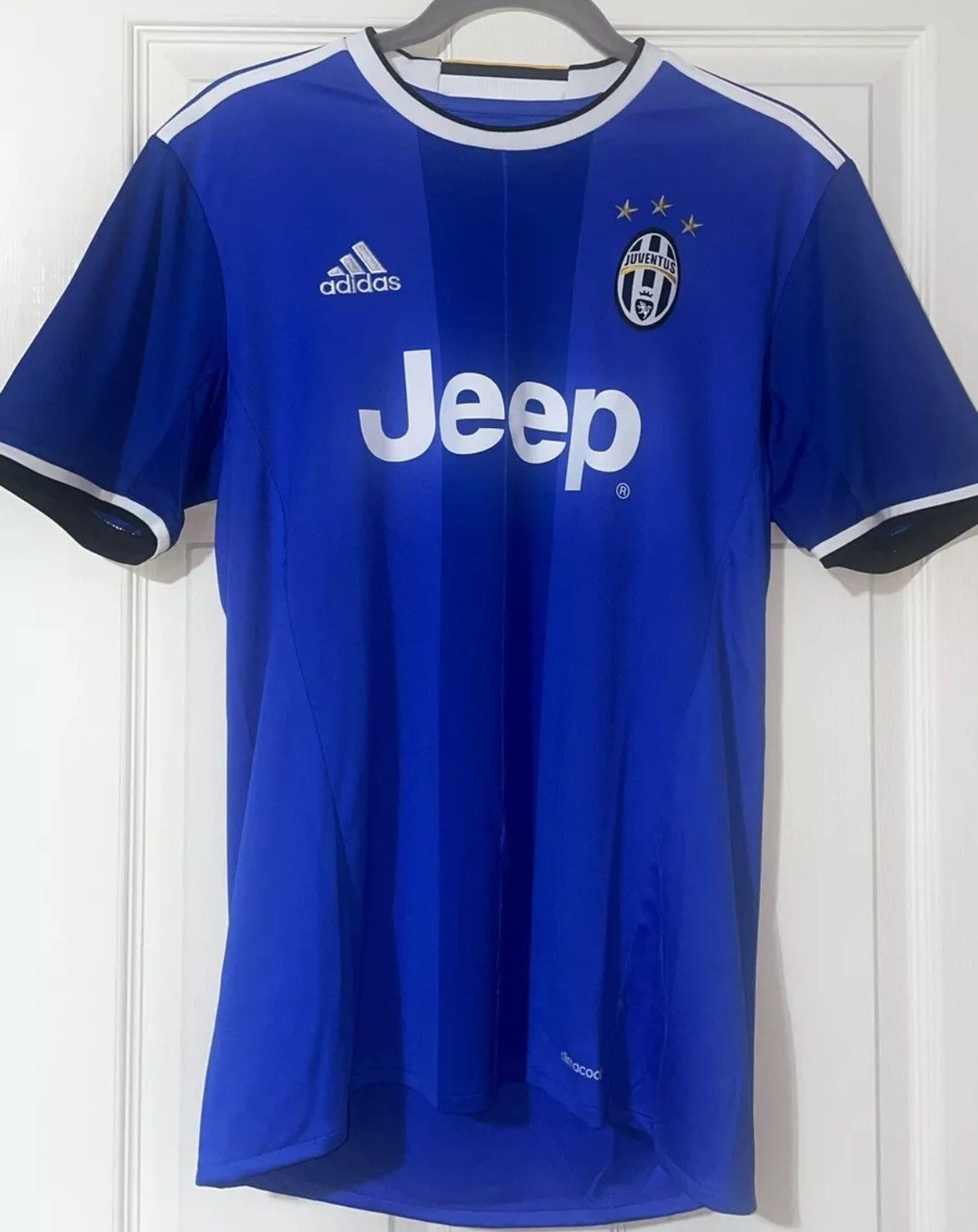 Adidas Juventus Away Soccer Jersey 2016-17 Men's Medium
