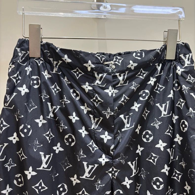 Louis Vuitton Louis Vuitton Full print print sports pants Size US 36 / EU 52 - 3 Thumbnail