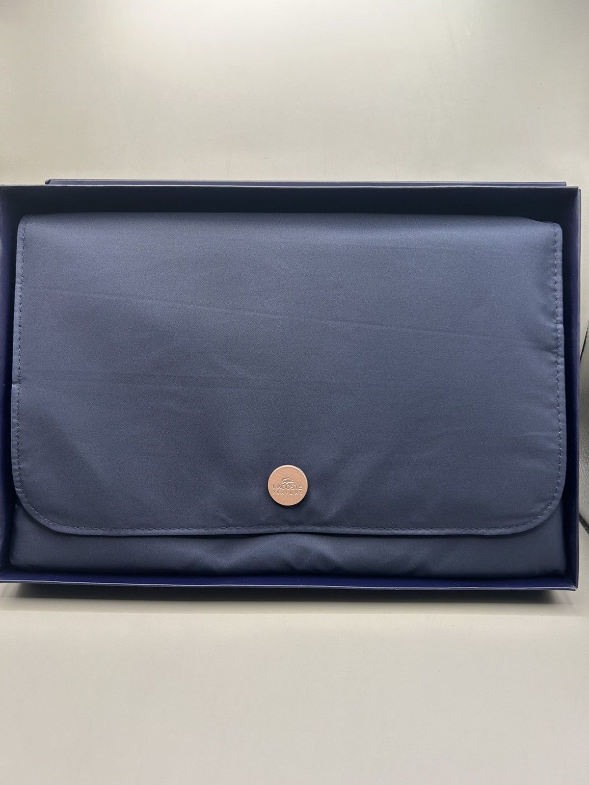 Lacoste Lacoste Eau De Sensuelle Toiletry Bag Size ONE SIZE - 1 Thumbnail