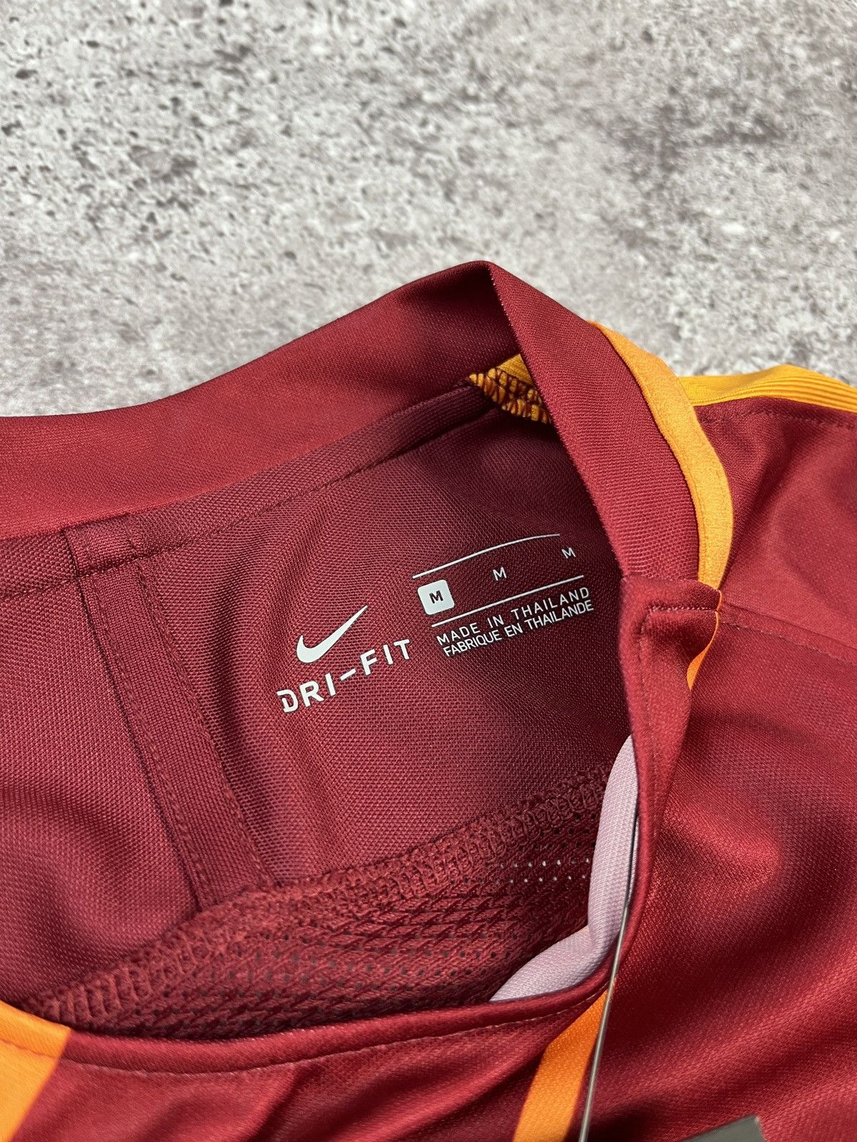 Nike Nike AS Roma 2017-18 Training Soccer Shirt Jersey Size US M / EU 48-50 / 2 - 8 Thumbnail
