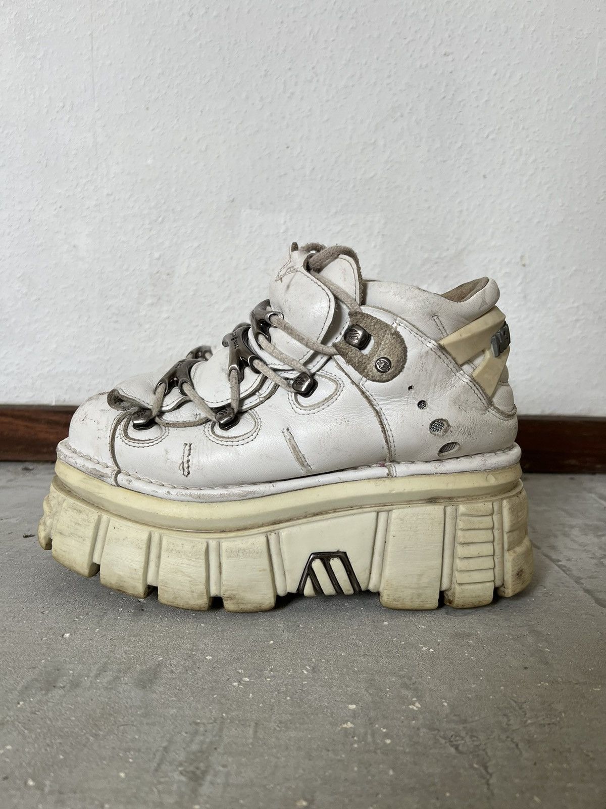 New Rock white NEW ROCKS | Grailed