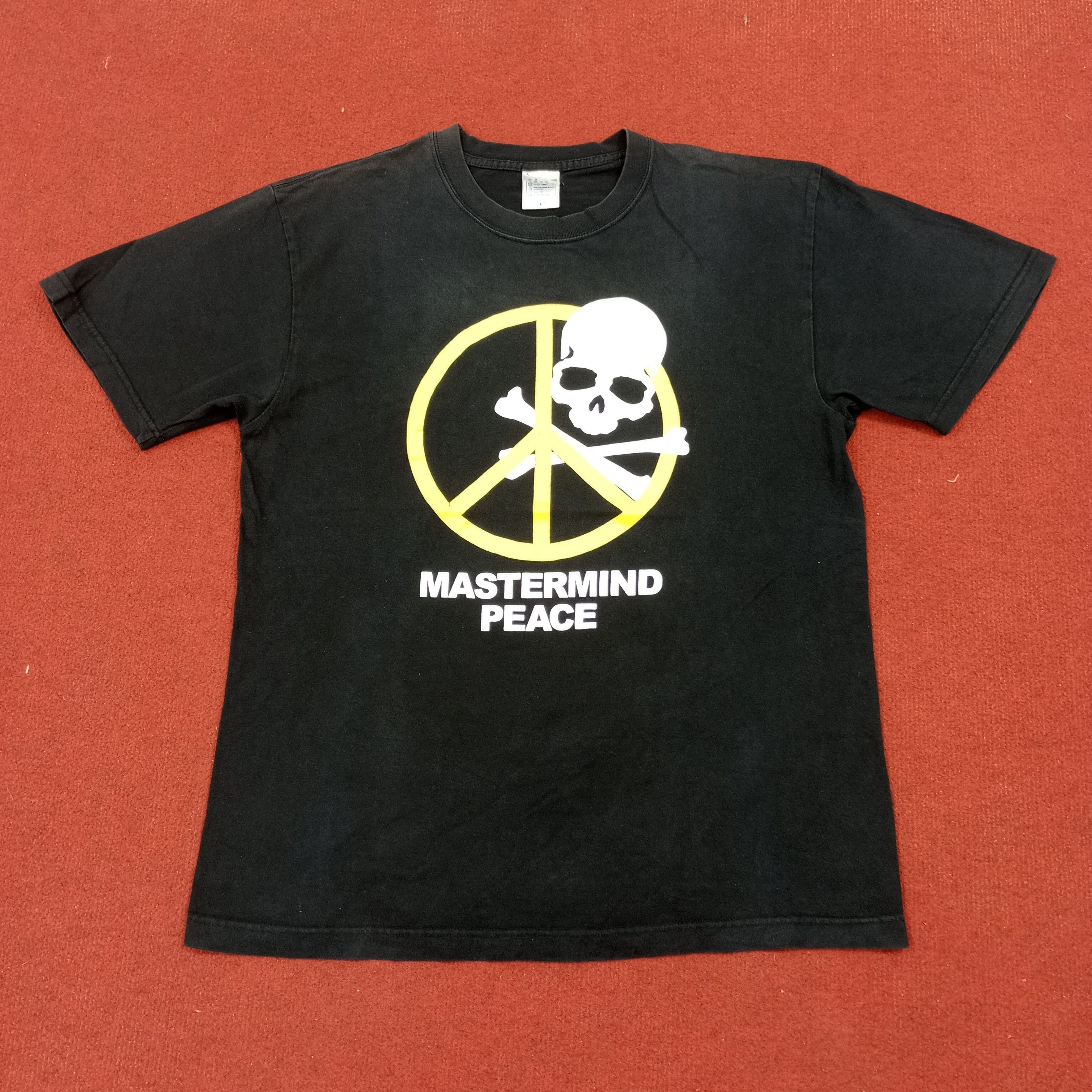 Japanese Brand × Vintage Mastermind Peace Japan Skulls Design Streetwear Tshirt Size US M / EU 48-50 / 2 - 1 Thumbnail