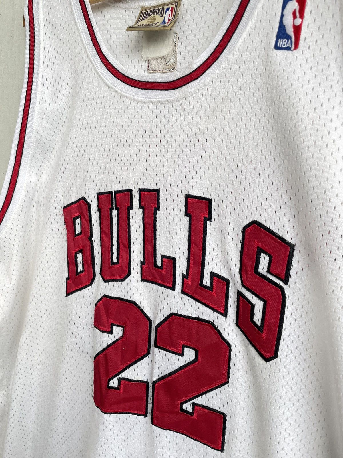 Majestic × NBA × Vintage VTG Bulls 22 Williams Hardwood Classic NBA Majestic Jersey Size US XL / EU 56 / 4 - 5 Thumbnail