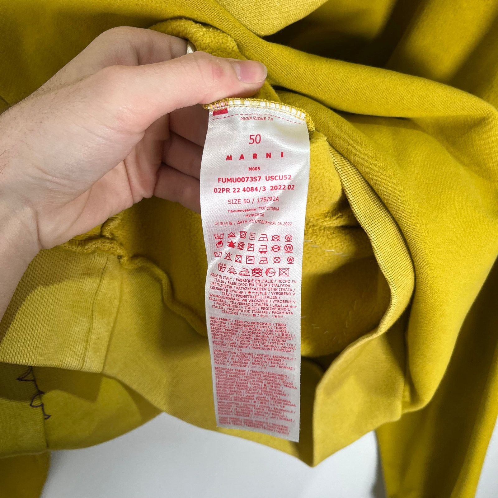 Marni Marni Sequin Yellow Hoodie Size L Size US L / EU 52-54 / 3 - 4 Thumbnail
