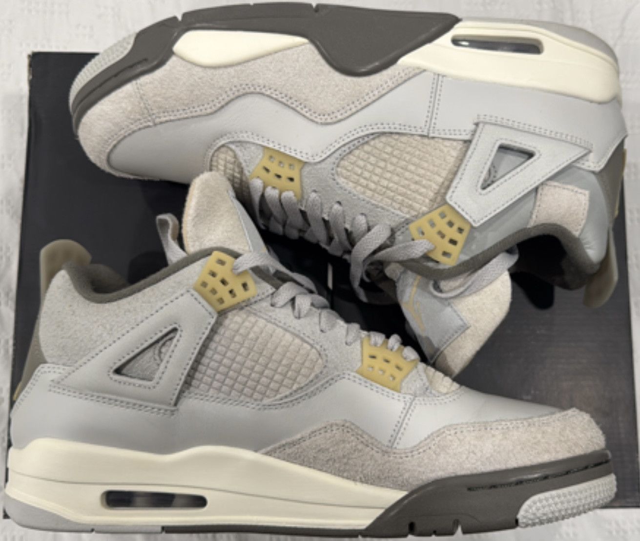 Jordan Brand Air Jordan 4 Retro SE Craft Photon Dust Size US 11 / EU 44 - 1 Thumbnail