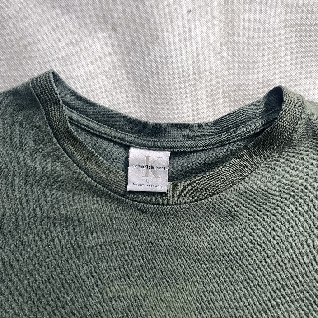 Calvin Klein Vintage 90s CK Calvin Klein Sun Fades Tshirt Large Size US L / EU 52-54 / 3 - 4 Thumbnail