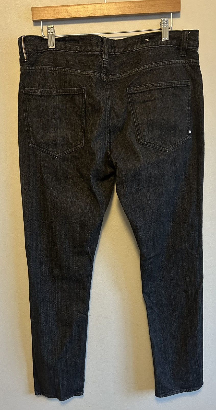 DC DC Skateboarding Mens Dark Wash Black Jeans Size 34X32 Size US 34 / EU 50 - 6 Thumbnail