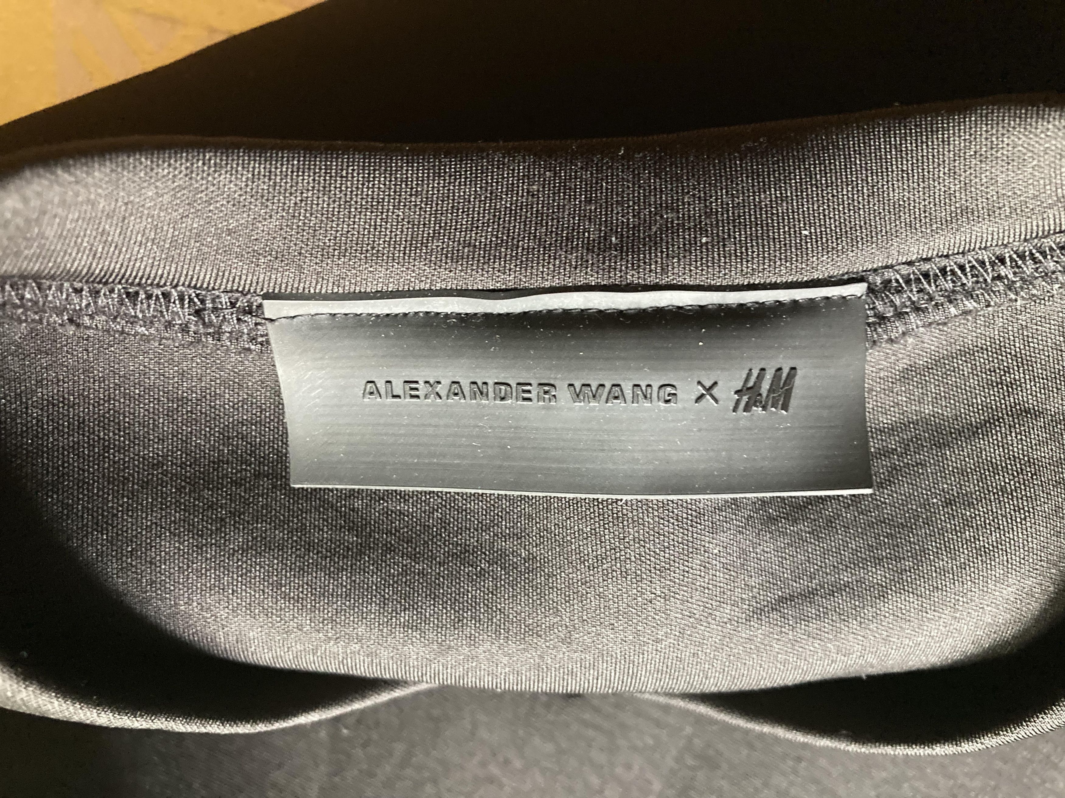 Alexander Wang × H&M Alexander Wang For H&M Scuba Crop Top Sweatshirt Short Size M / US 6-8 / IT 42-44 - 2 Thumbnail
