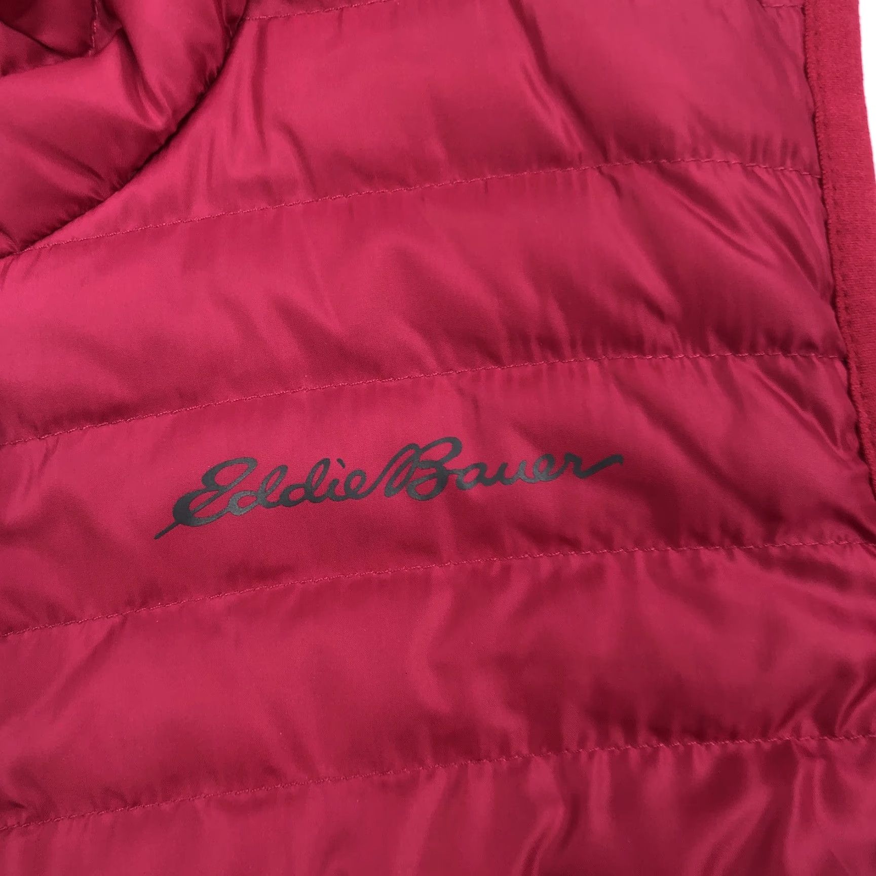 Eddie Bauer Eddie Bauer Women's XS Microlight Down Vest Puffer Quilted Zip Full Zip Magenta 650 Fill Indoor Outdoor Casual Travel Everyday Size XS / US 0-2 / IT 36-38 - 3 Thumbnail
