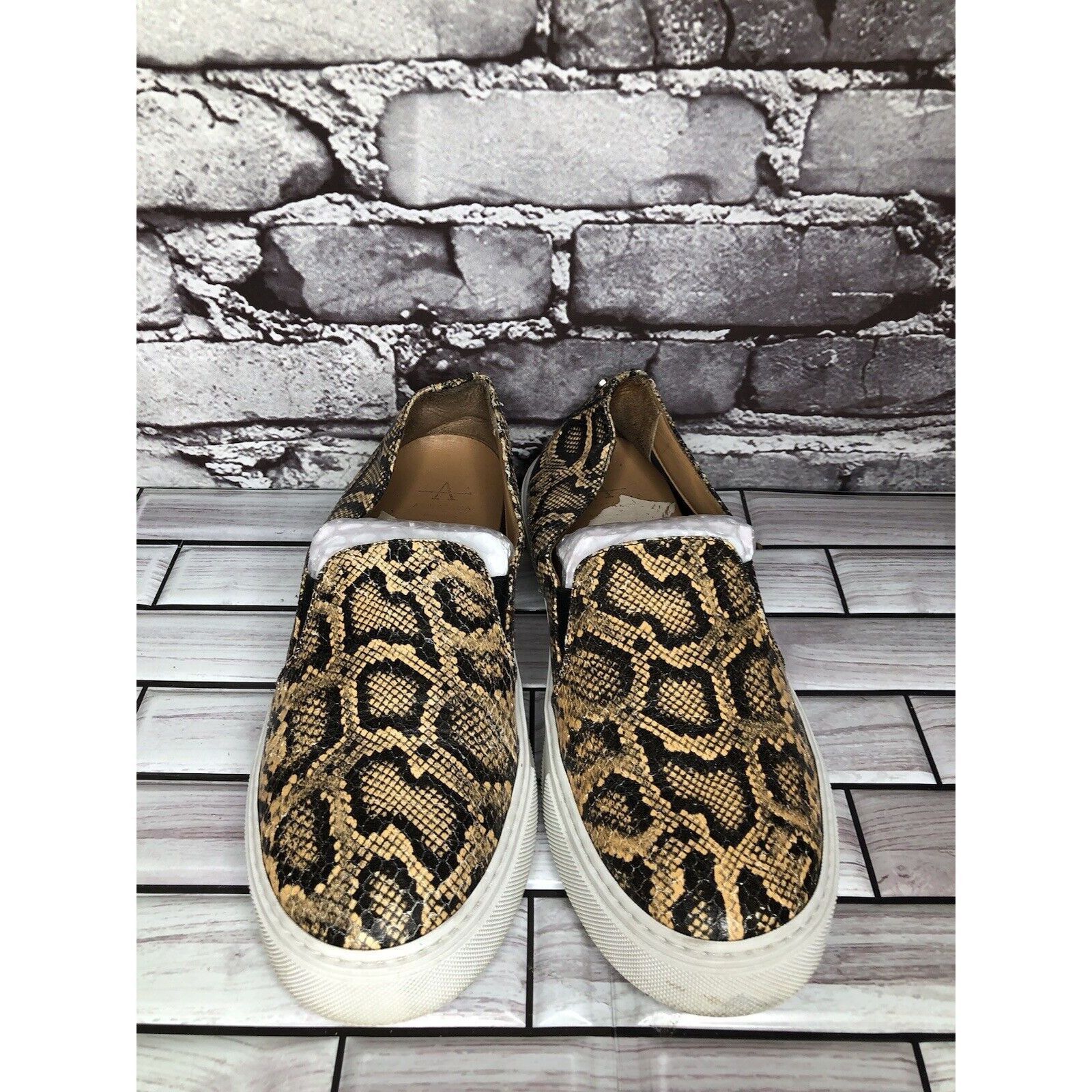 Aquatalia Aquatalia Leopard Print Leather Slip On Casual Sneaker Shoes Size US 8 / IT 38 - 10 Thumbnail