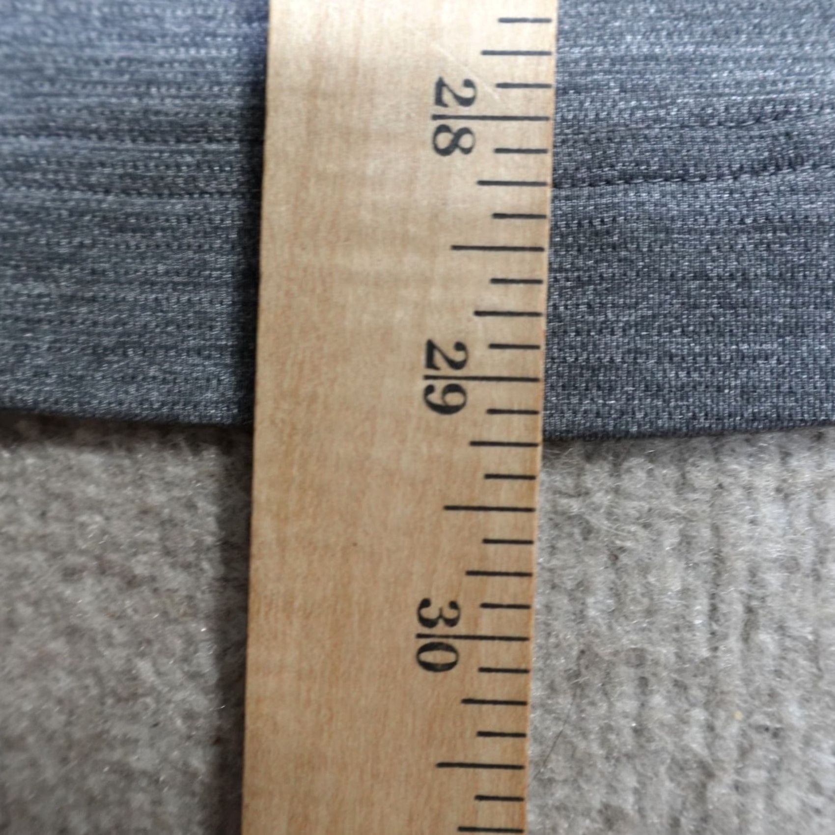 Lululemon Lululemon Polo Shirt Gray Solid Short Sleeve 4 Buttons Large Mens Shirt Polo Ladies? Size US L / EU 52-54 / 3 - 6 Thumbnail