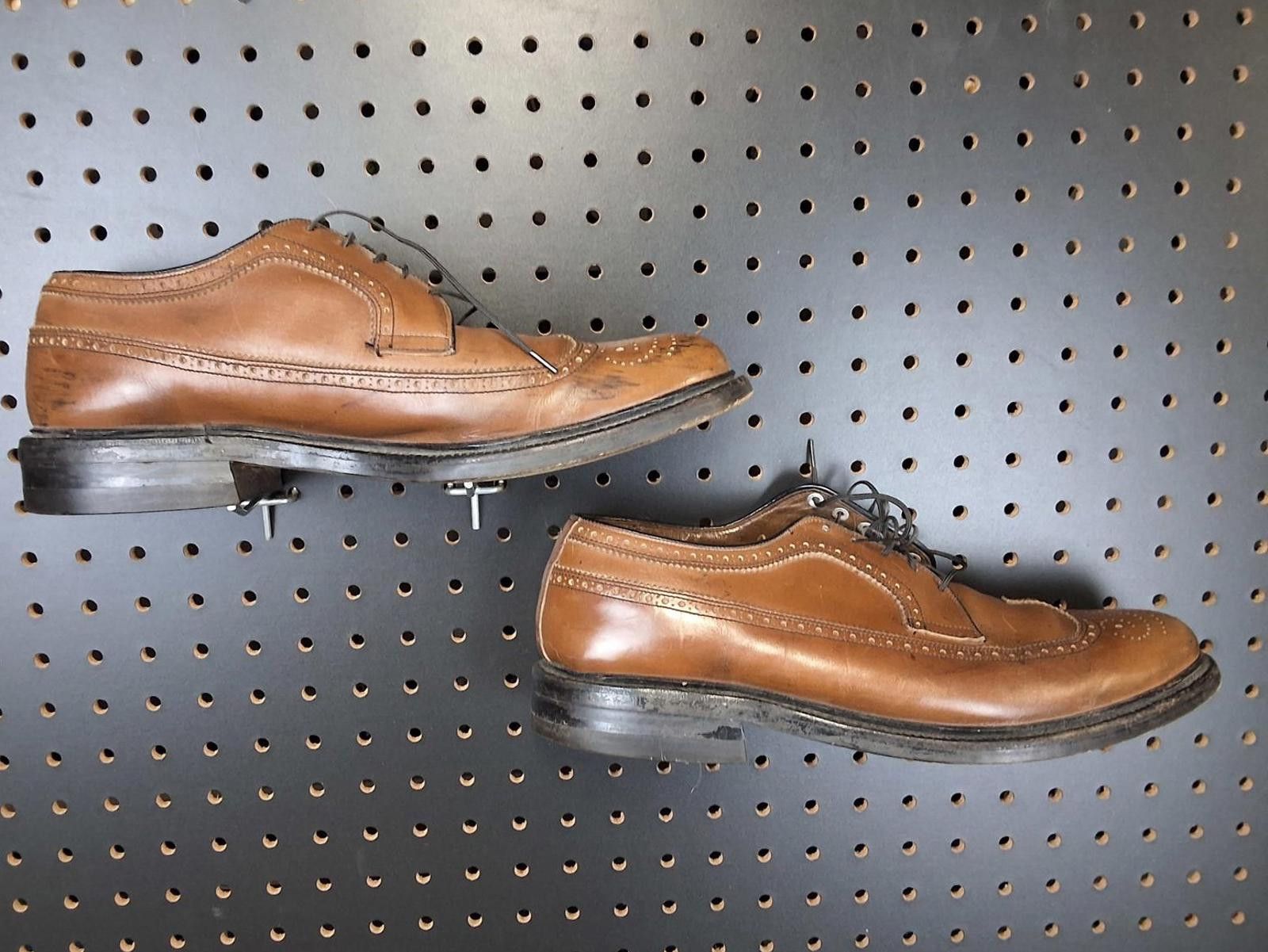 Unknown London Classic Brown Leather Wingtip Dress Shoes - Timeless Style! Size US 10 / EU 43 - 1 Thumbnail