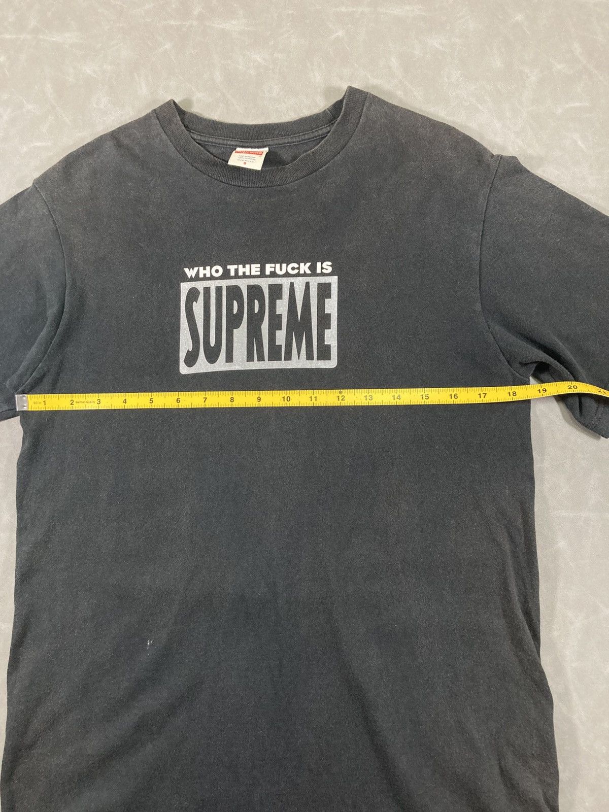 Supreme WHO THE FUCK IS SUPREME Size US S / EU 44-46 / 1 - 8 Thumbnail