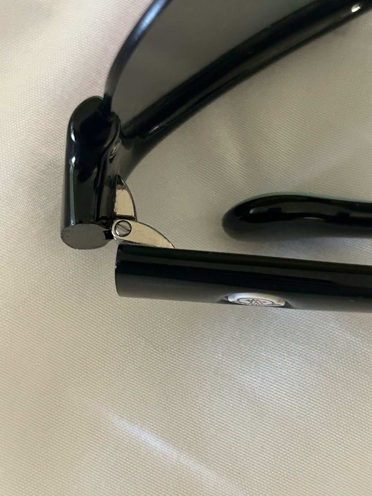 Moncler Multi Color Moncler Upside Down Sunglasses Size ONE SIZE - 13 Thumbnail