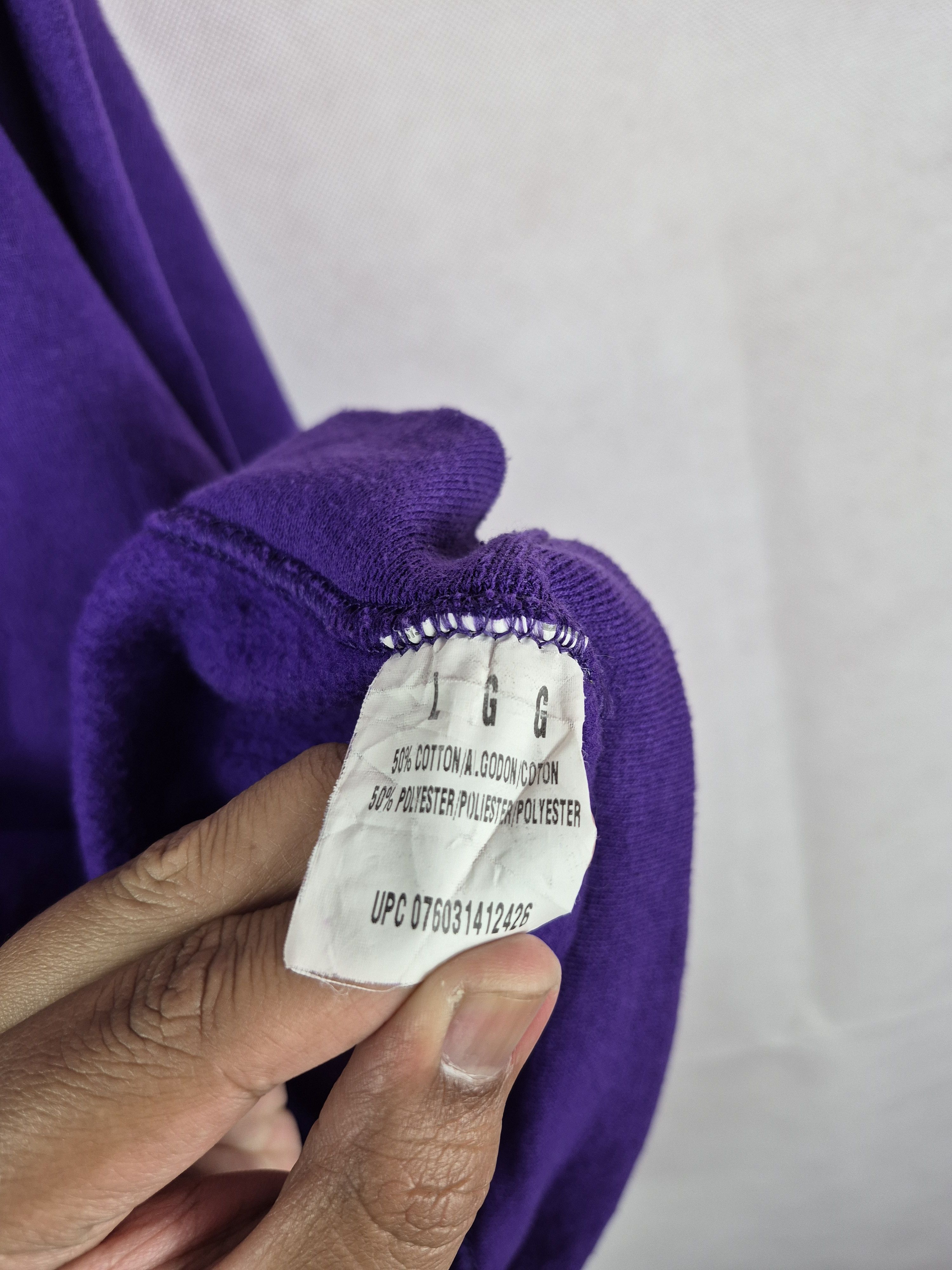 Fruit Of The Loom 🔥 Fruit of the Loom Striking Purple Sweatshirt Jumper Size US L / EU 52-54 / 3 - 8 Thumbnail
