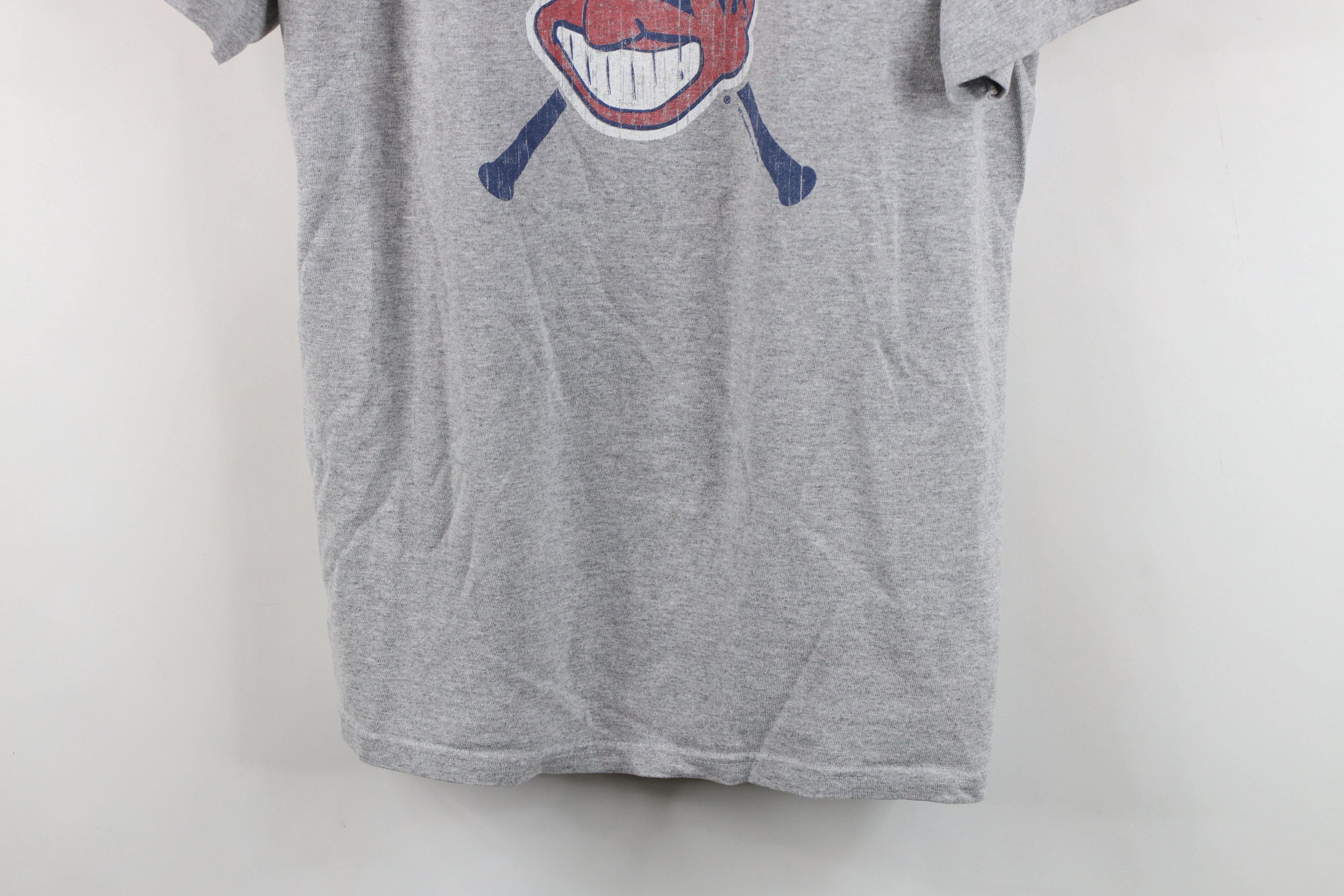 Vintage Vintage Y2K Cleveland Indians Baseball Short Sleeve T-Shirt Size US XL / EU 56 / 4 - 3 Thumbnail