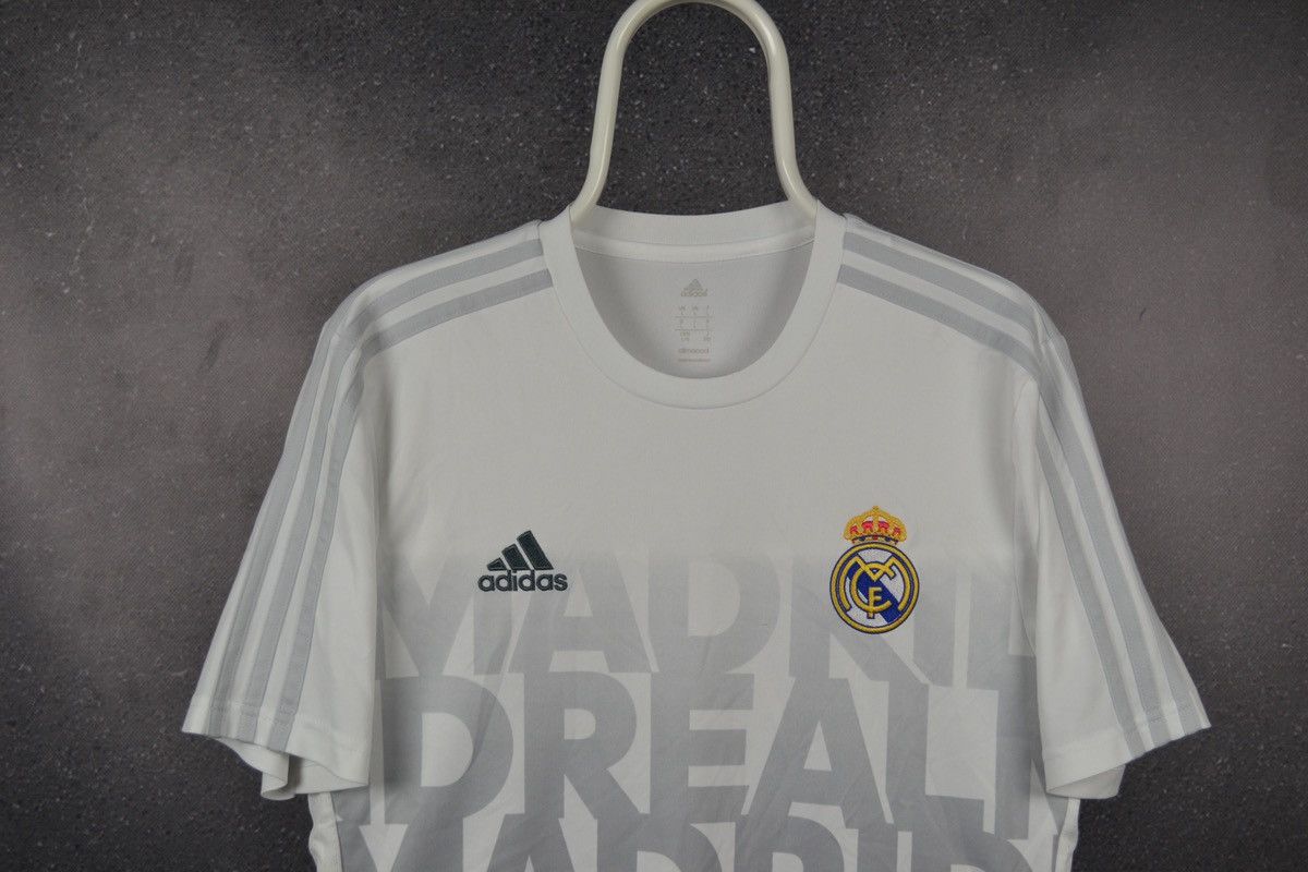 Adidas Real Madrid 2015 Football Shirt Adidas Soccer Jersey Large Size US L / EU 52-54 / 3 - 3 Thumbnail