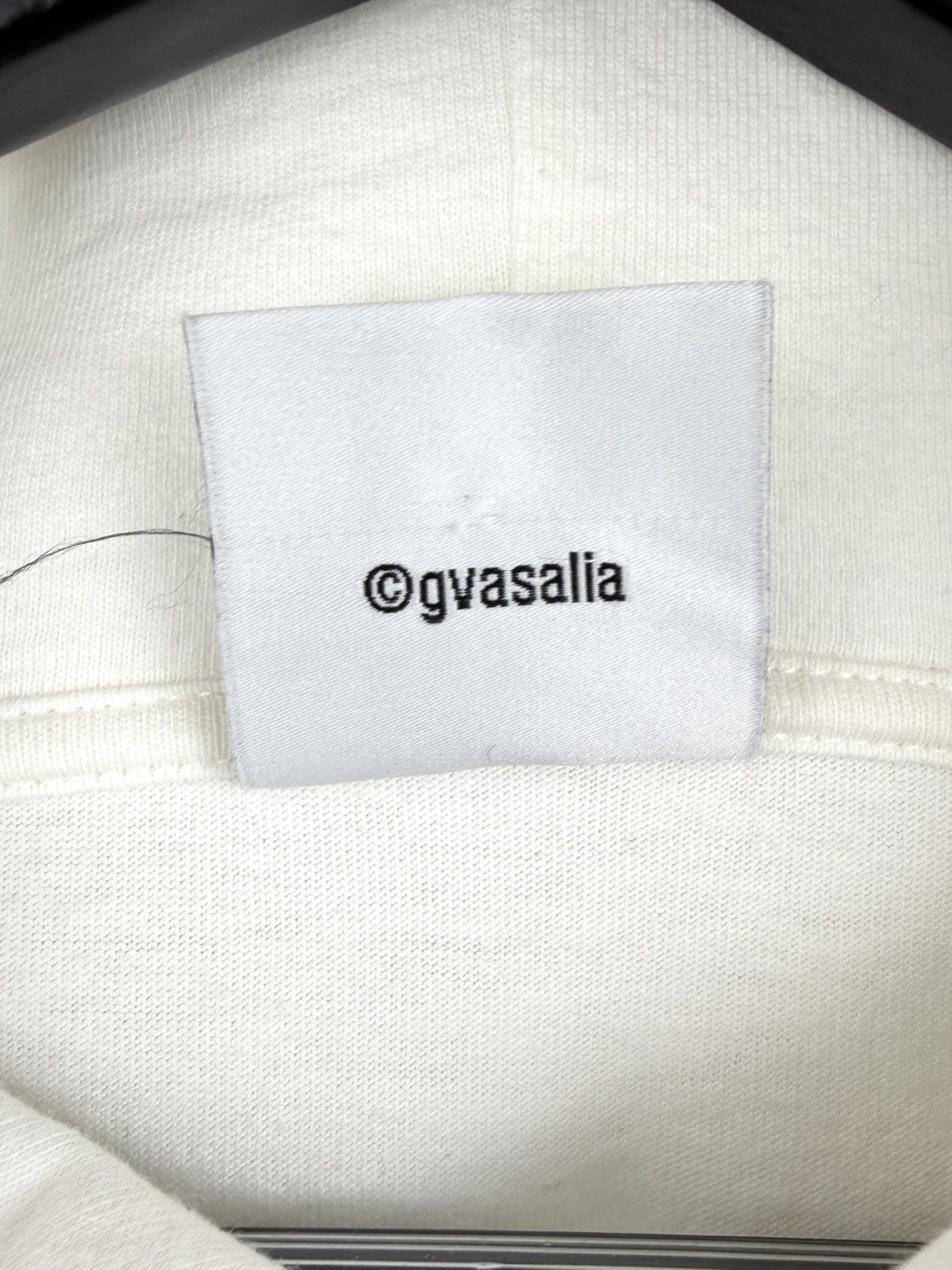 Vetements SS21 Vetements Most Wanted Logo Shirt Hoodie White Size US M / EU 48-50 / 2 - 7 Thumbnail
