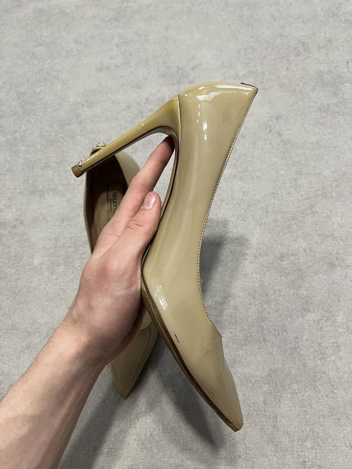 Valentino Valentino Womens Pump Heels Beige Vintage Shoes Sz 39.5 Size US 8.5 / IT 38.5 - 10 Thumbnail