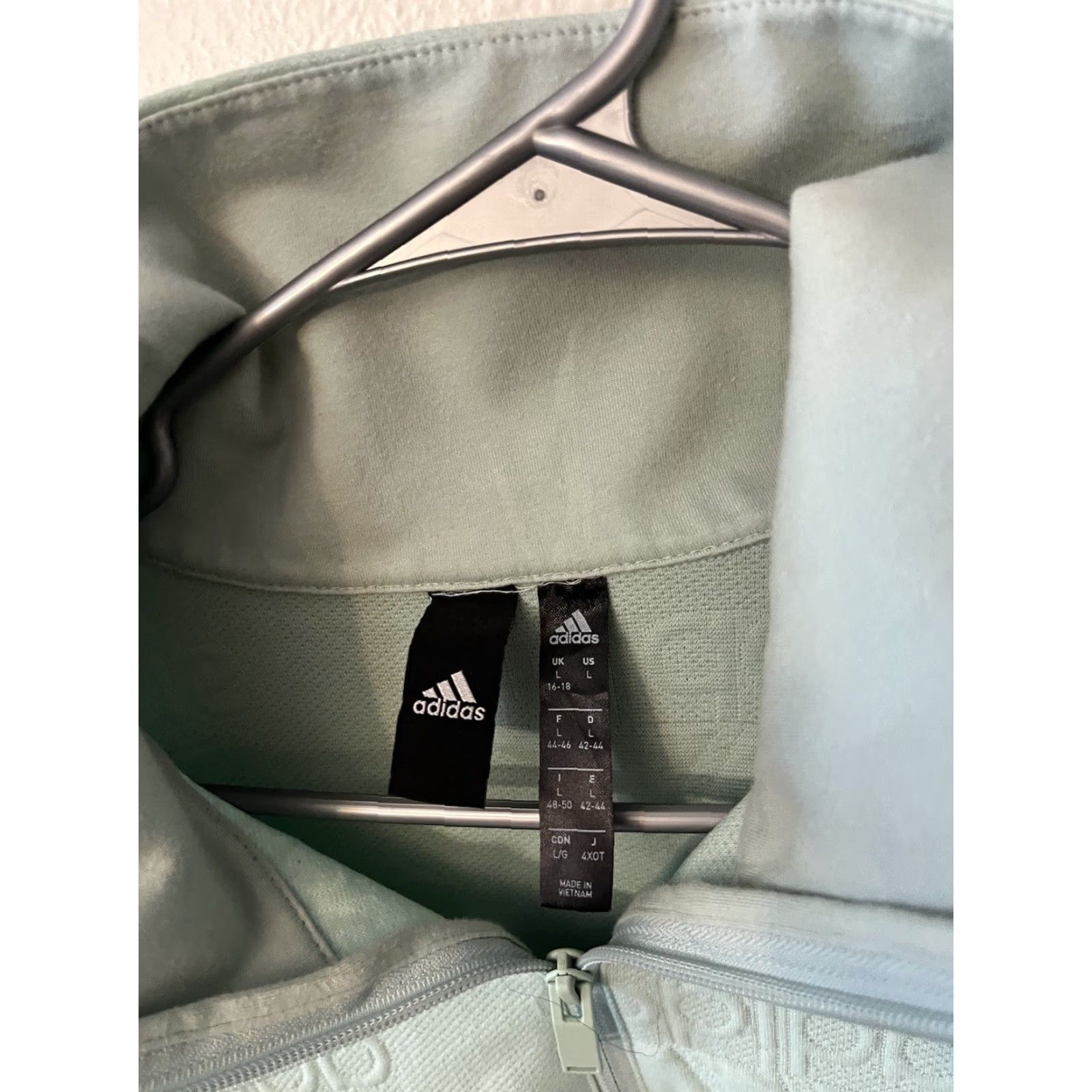 Adidas adidas Womens AEROREADY Jacquard Logo 1/2 Zip Sweatshirt L Mint Green 2020s Logo, Sports, Activewear Womens Size L / US 10 / IT 46 - 2 Thumbnail
