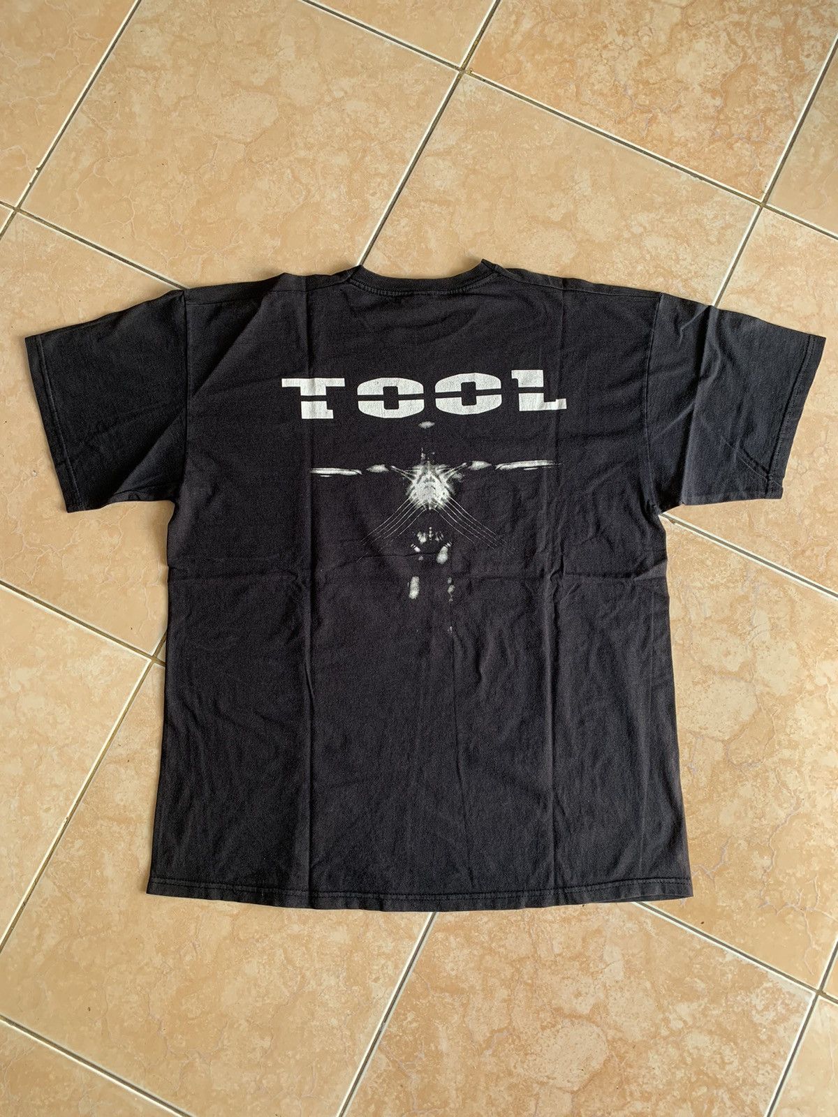 Band Tees Vintage 00s Tool “Salival” T-Shirt Size US XL / EU 56 / 4 - 2 Thumbnail