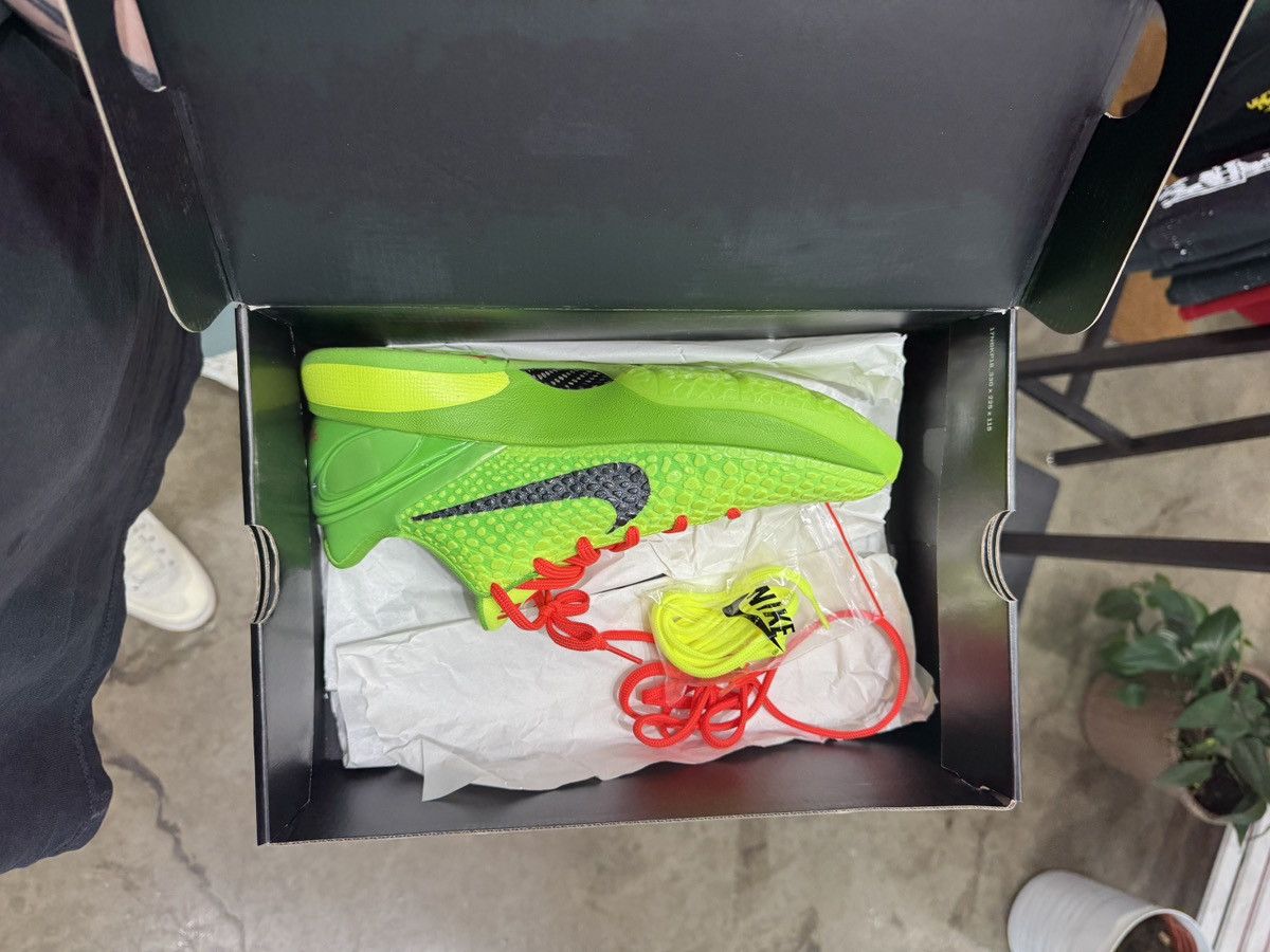 Nike Nike Kobe 6 Protro Grinch Size 9 (2020) Size US 9 / EU 42 - 10 Thumbnail