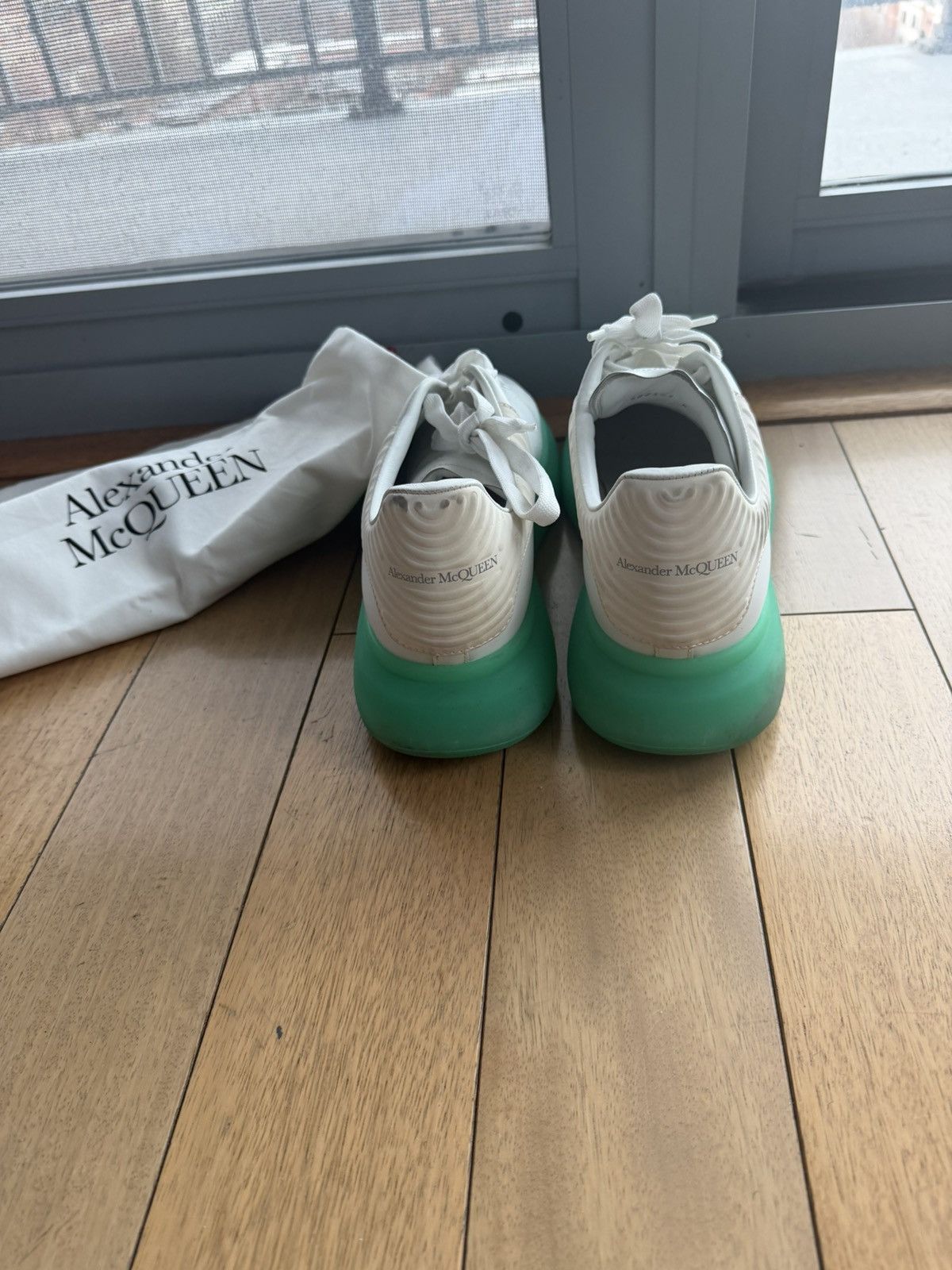 Alexander McQueen Alexander McQueen Oversized Sneakers White Green Size 12 Size US 12 / EU 45 - 2 Thumbnail