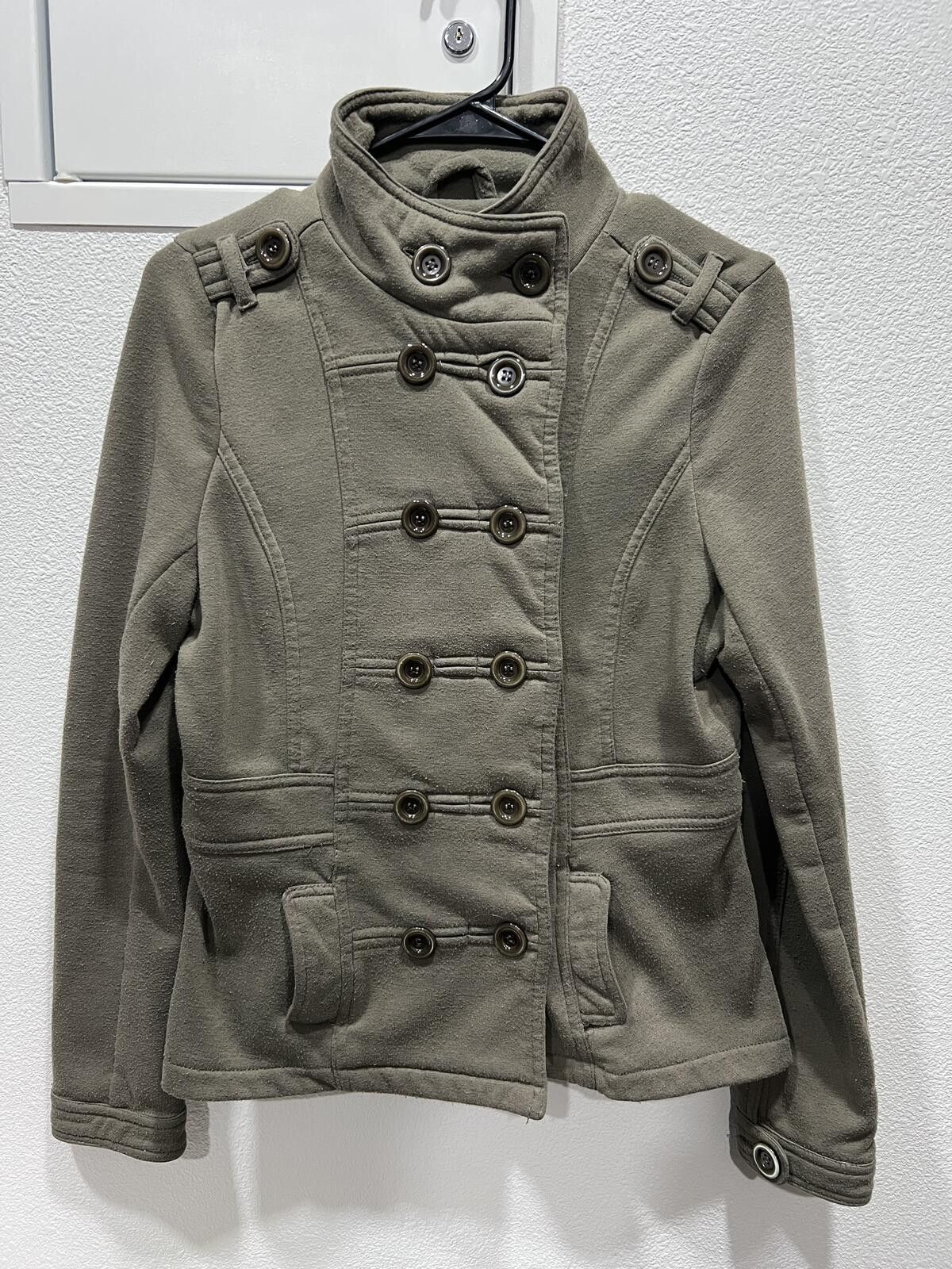 Other olive green with button details Size L / US 10 / IT 46 - 1 Thumbnail