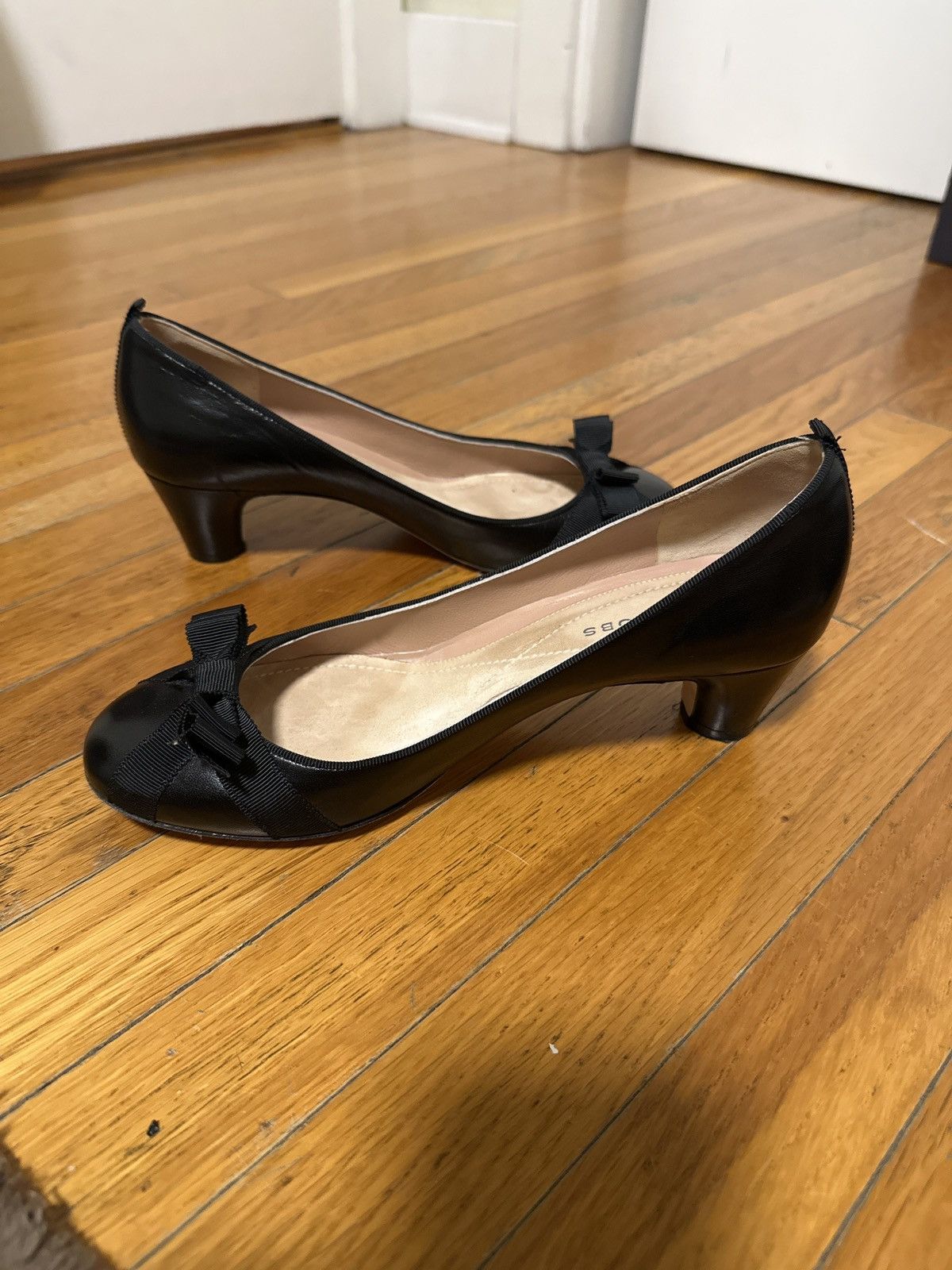 Marc Jacobs Marc Jacob’s Heels Size US 7.5 / IT 37.5 - 2 Thumbnail
