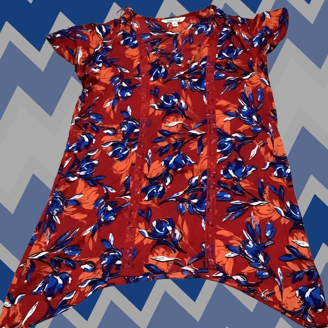 Vintage Pioneer Woman Blouse Top Tunic M Red Floral Applique Short Flutter Sleeve V-Neck Pullover Chiffon Polyester Lightweight Casual Women's shirts Size M / US 6-8 / IT 42-44 - 1 Thumbnail