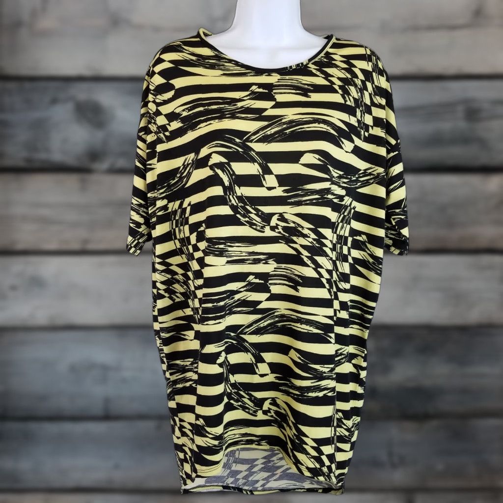 Vintage LuLaRoe Irma Top XS Black Yellow Stripes Short Sleeve Shirt Womens XS Striped T-Shirt Size XS / US 0-2 / IT 36-38 - 1 Thumbnail