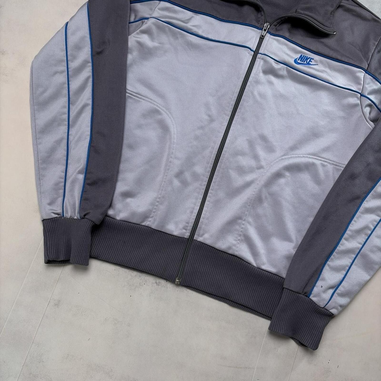 Nike Vintage 90’s Grey Nike Grunge Skater Track Jacket Size US M / EU 48-50 / 2 - 4 Thumbnail