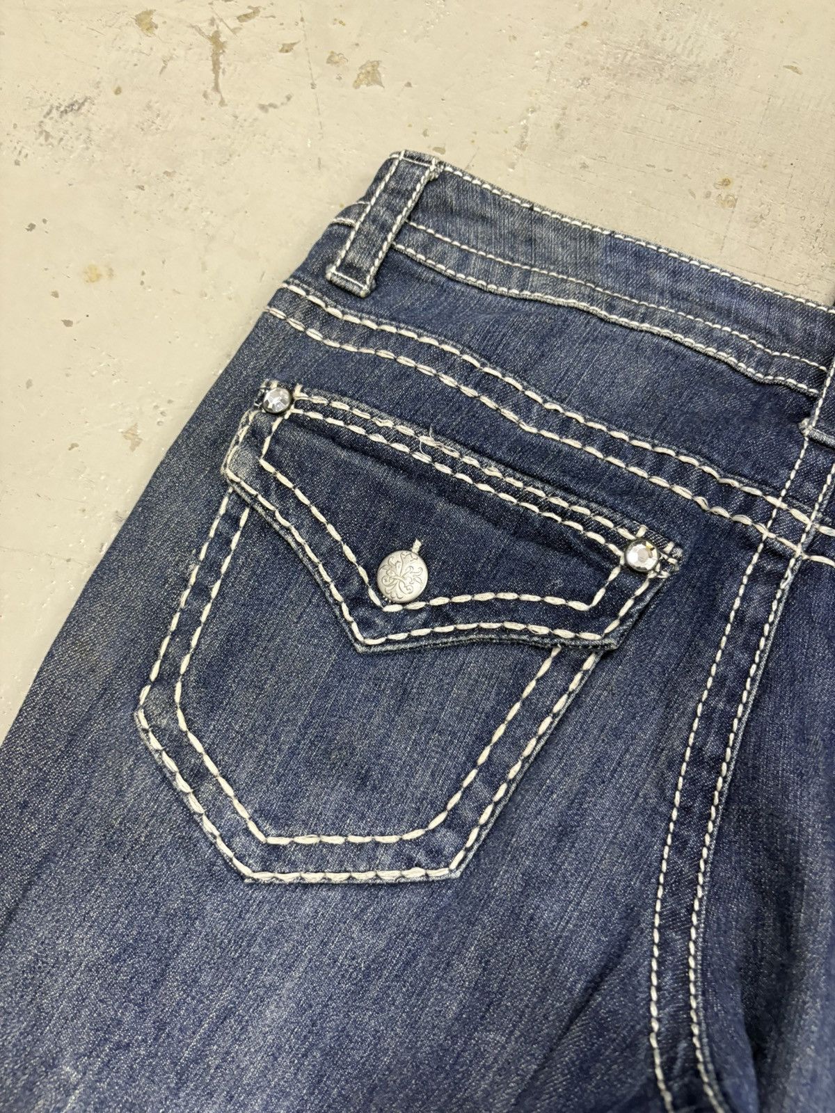 True Religion Vintage True Religion Inspired Flared Jeans Size US 34 / EU 50 - 13 Thumbnail
