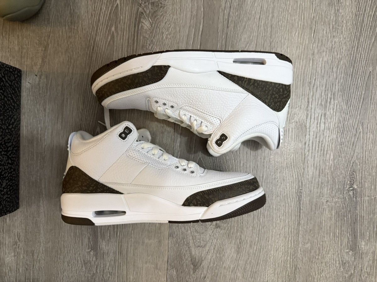 Nike Air Jordan 3 Mocha Size US 10 / EU 43 - 2 Thumbnail