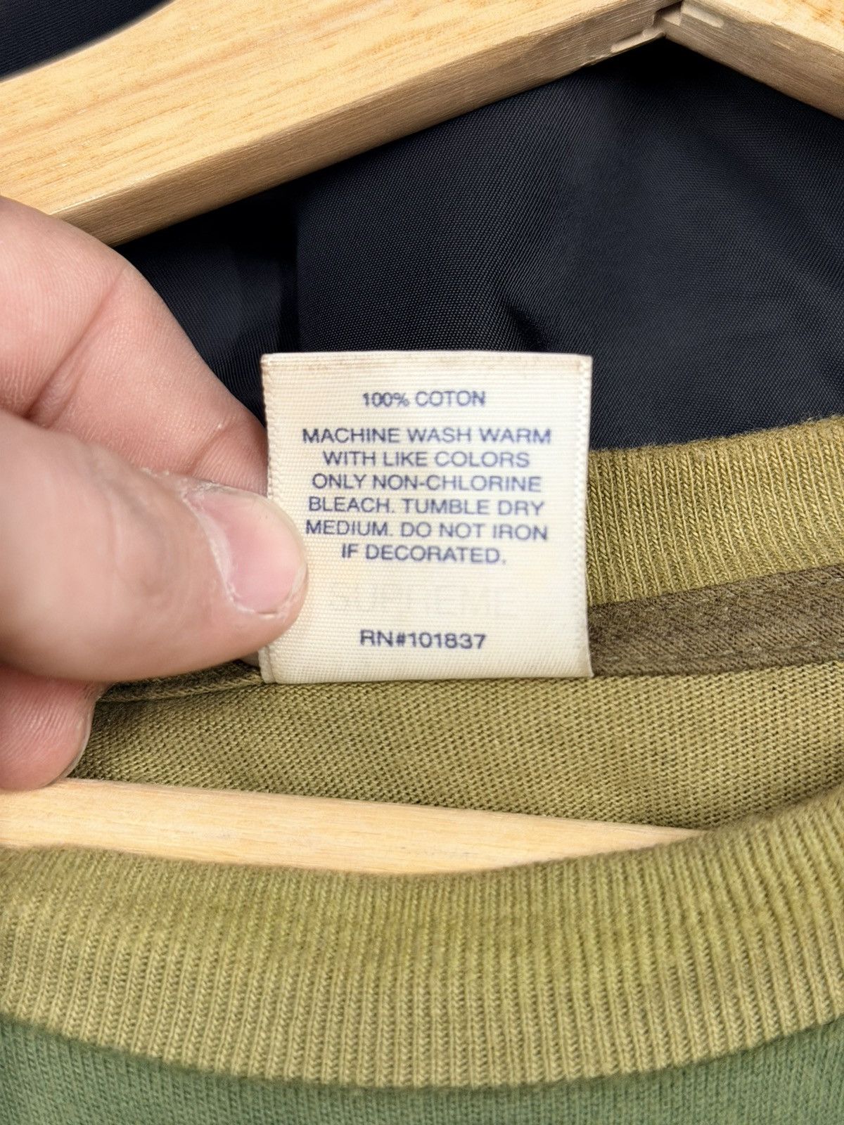 Supreme Supreme Middle Finger T-Shirt Size US L / EU 52-54 / 3 - 5 Thumbnail